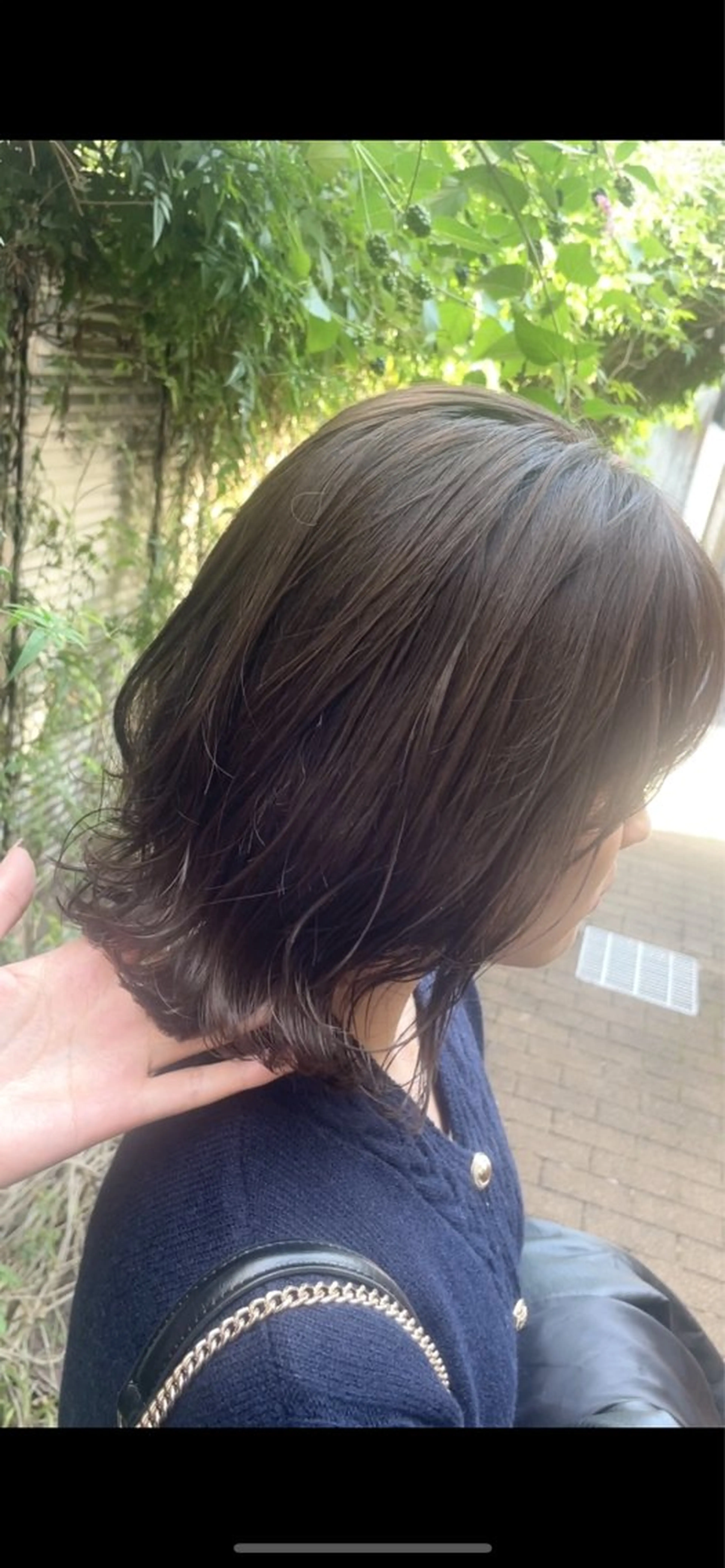 ミディアム カラー グレージュ オリーブグレージュ オリーブグレー ボブ 外ハネヘア カット ヘアカラー トリートメント BEBE所属・ご新規様限定 透明感カラーKANAのヘアスタイル