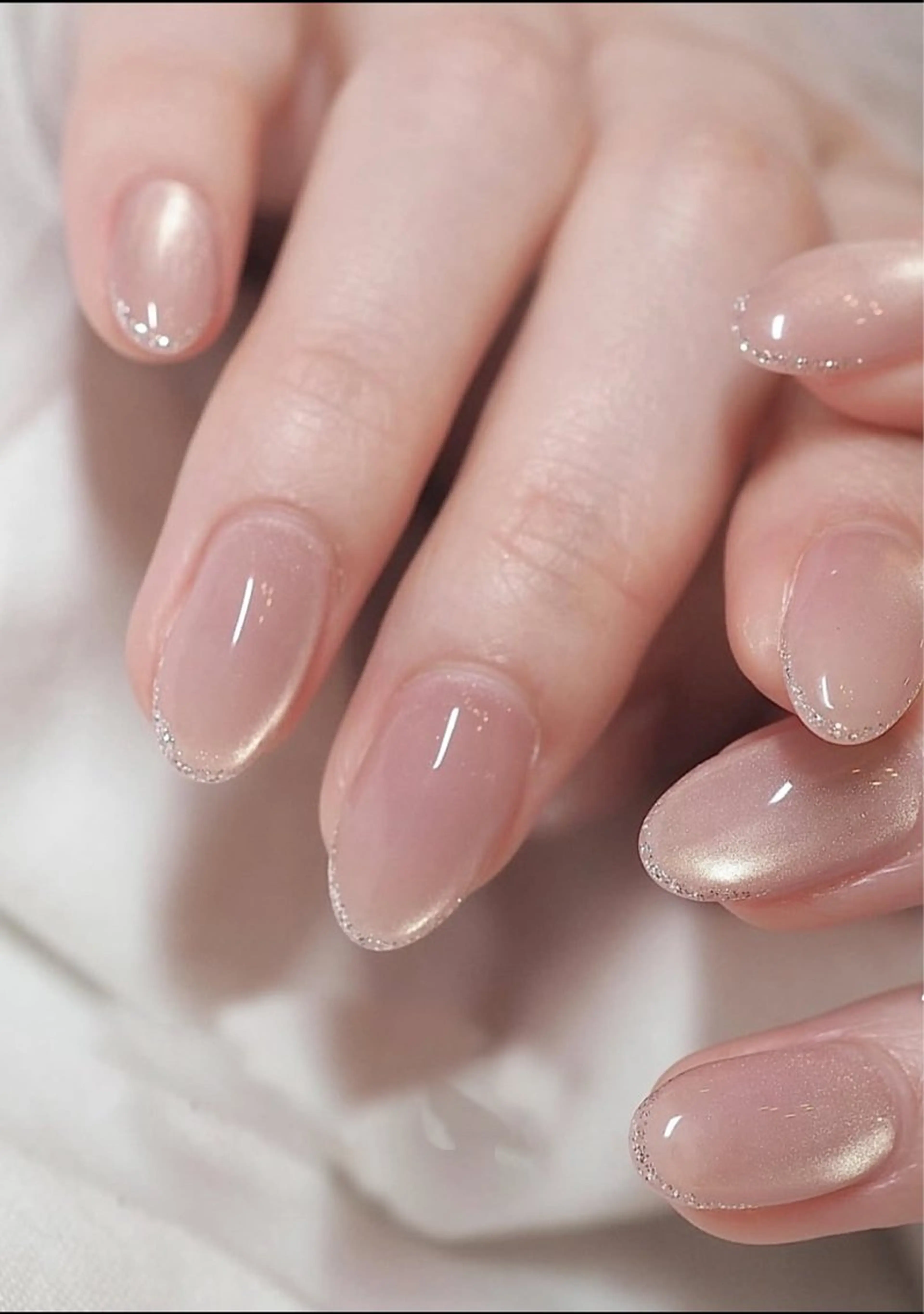 Blue Reef 新宿店所属・R nail アミのネイルデザイン
