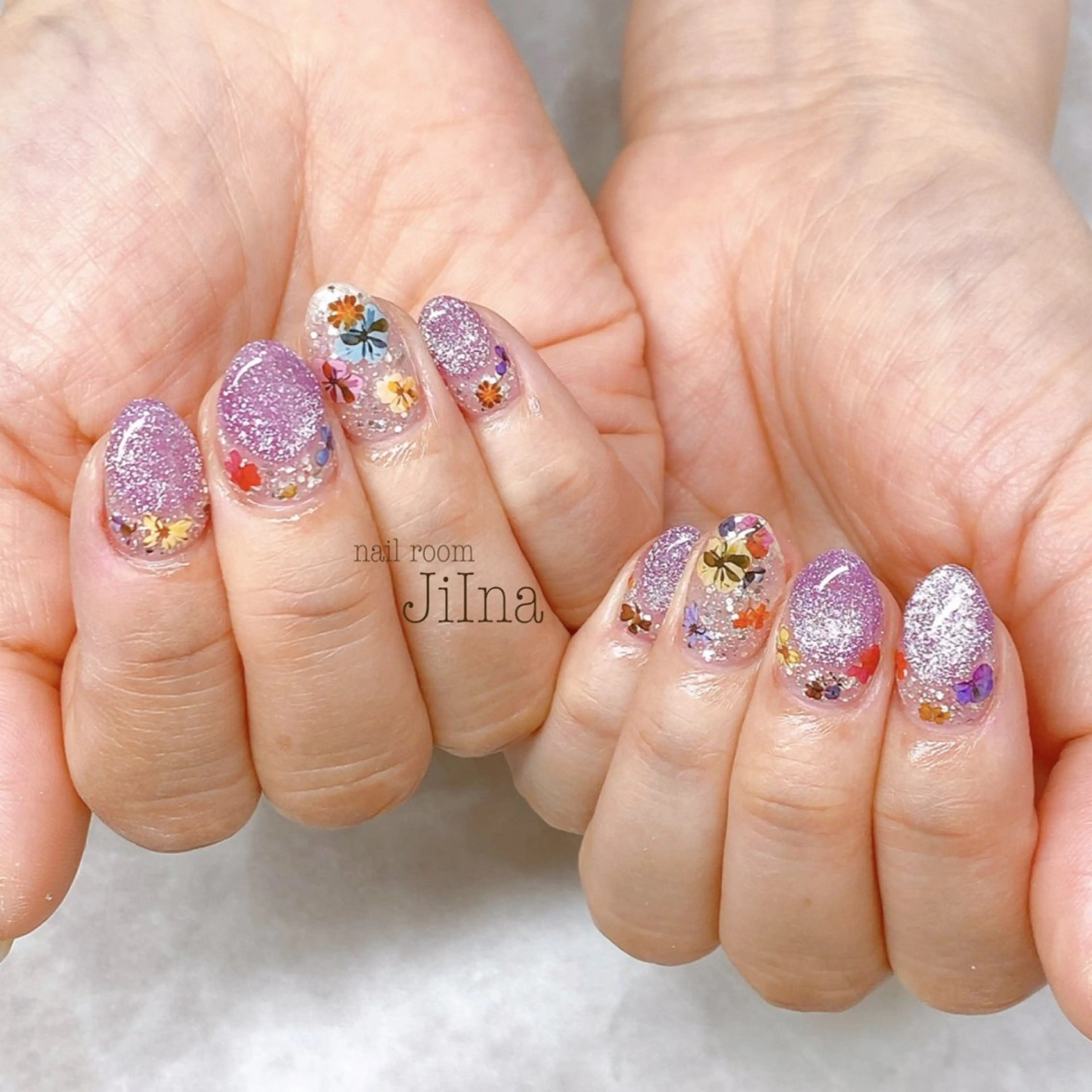 ネイル JiIna nailのネイルデザイン
