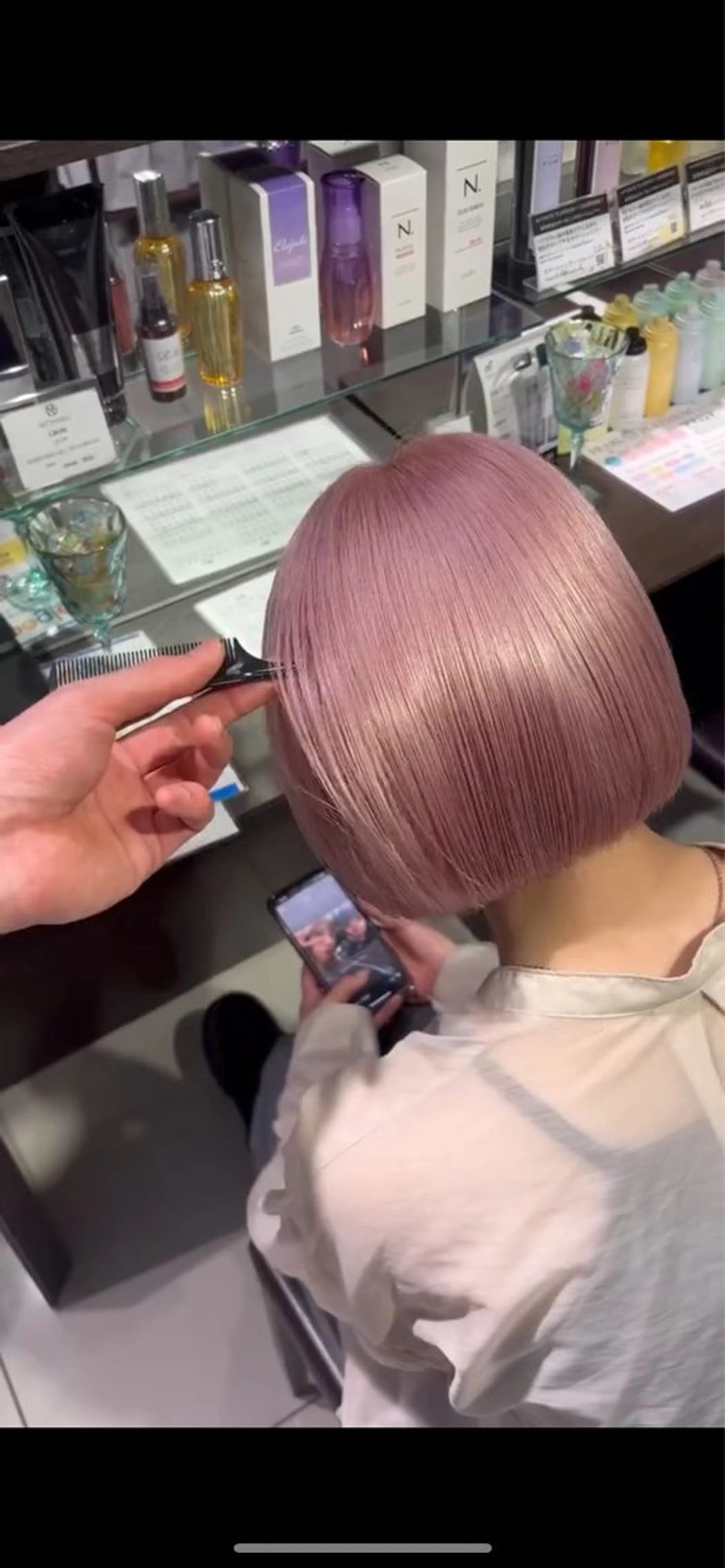 ショート カラー ハイトーンカラー 🤍🫧 長井 律のヘアスタイル