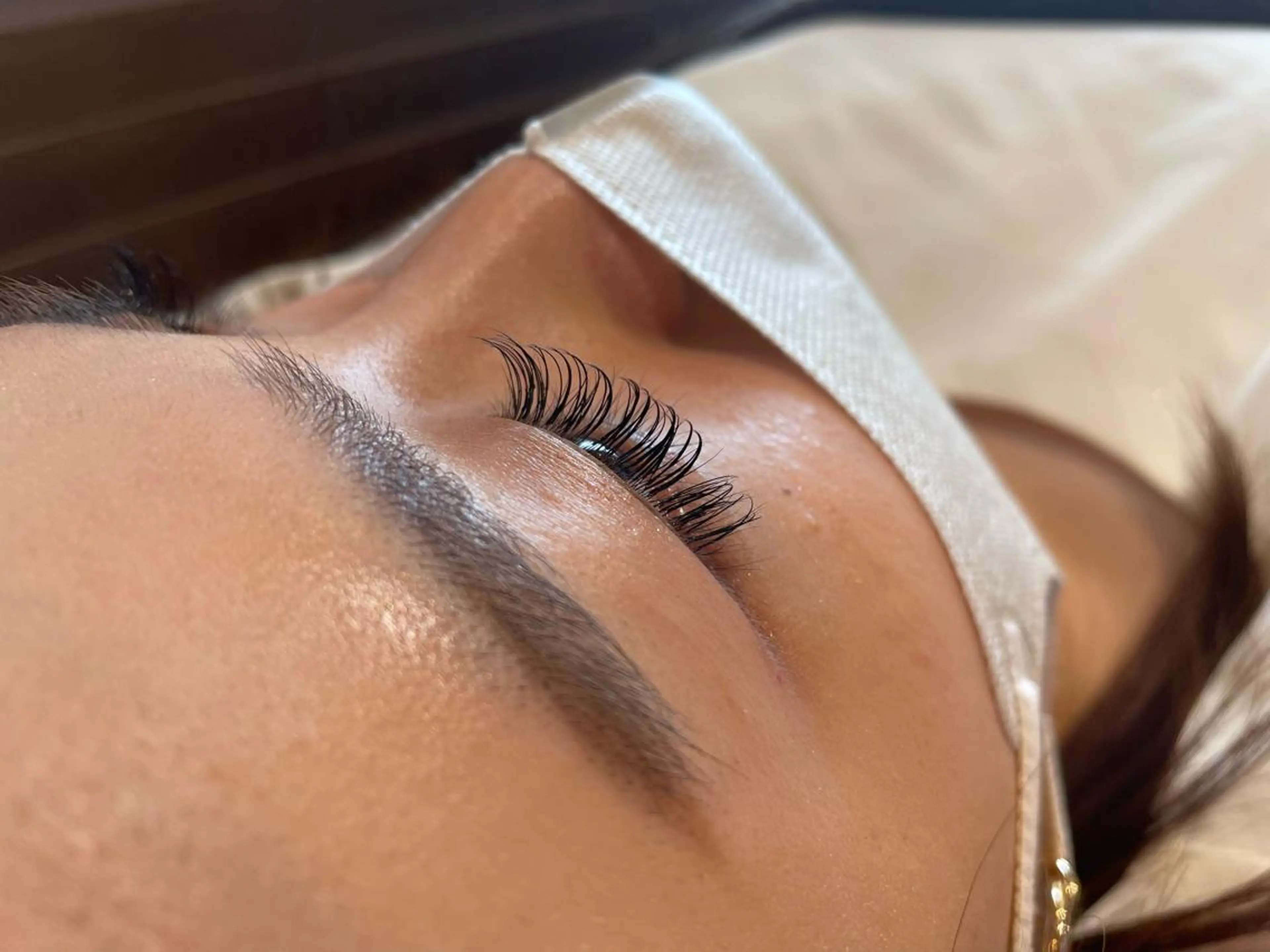 マツエク・マツパ 桑田 新菜のヘアスタイル