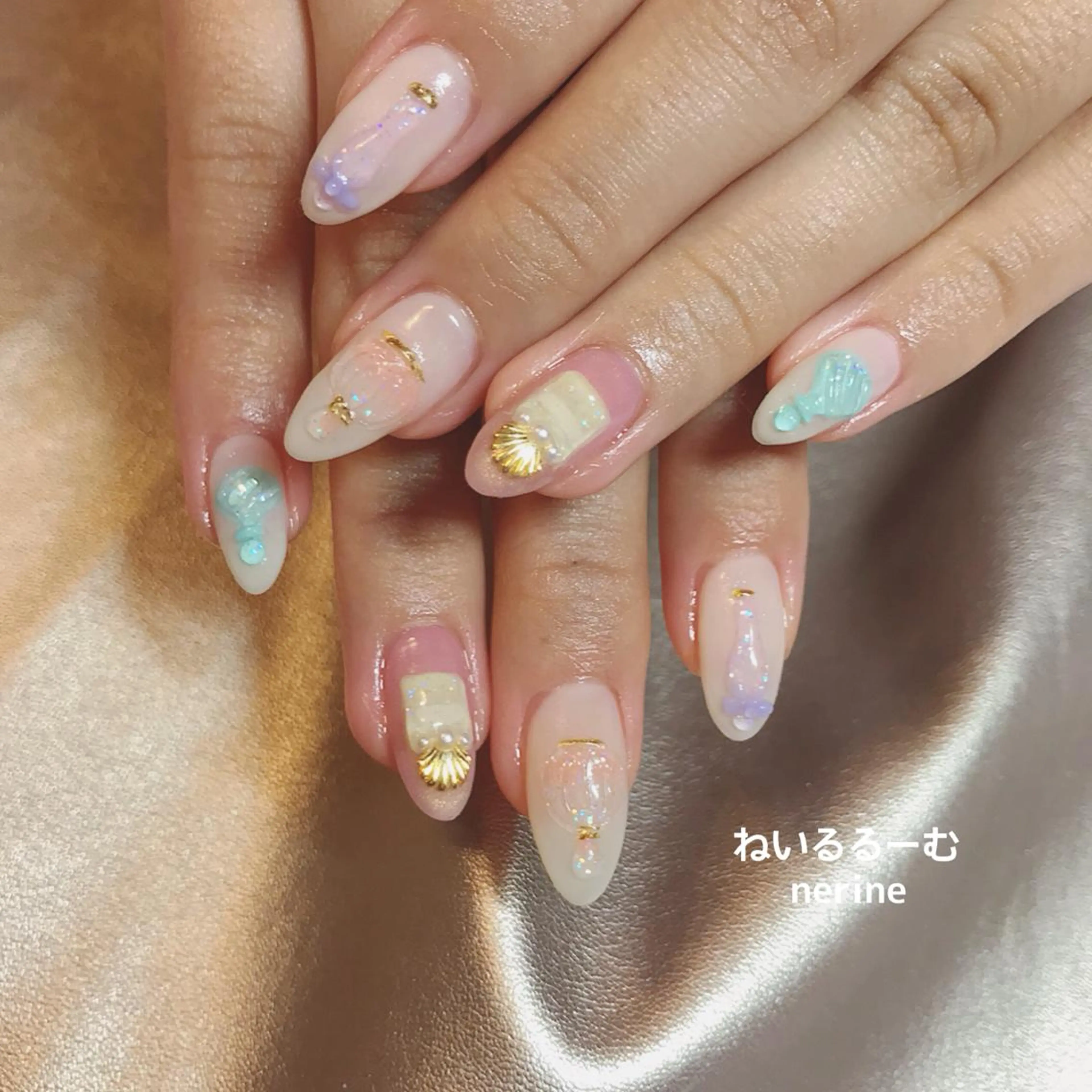 ネイル NAILST Naomiのネイルデザイン