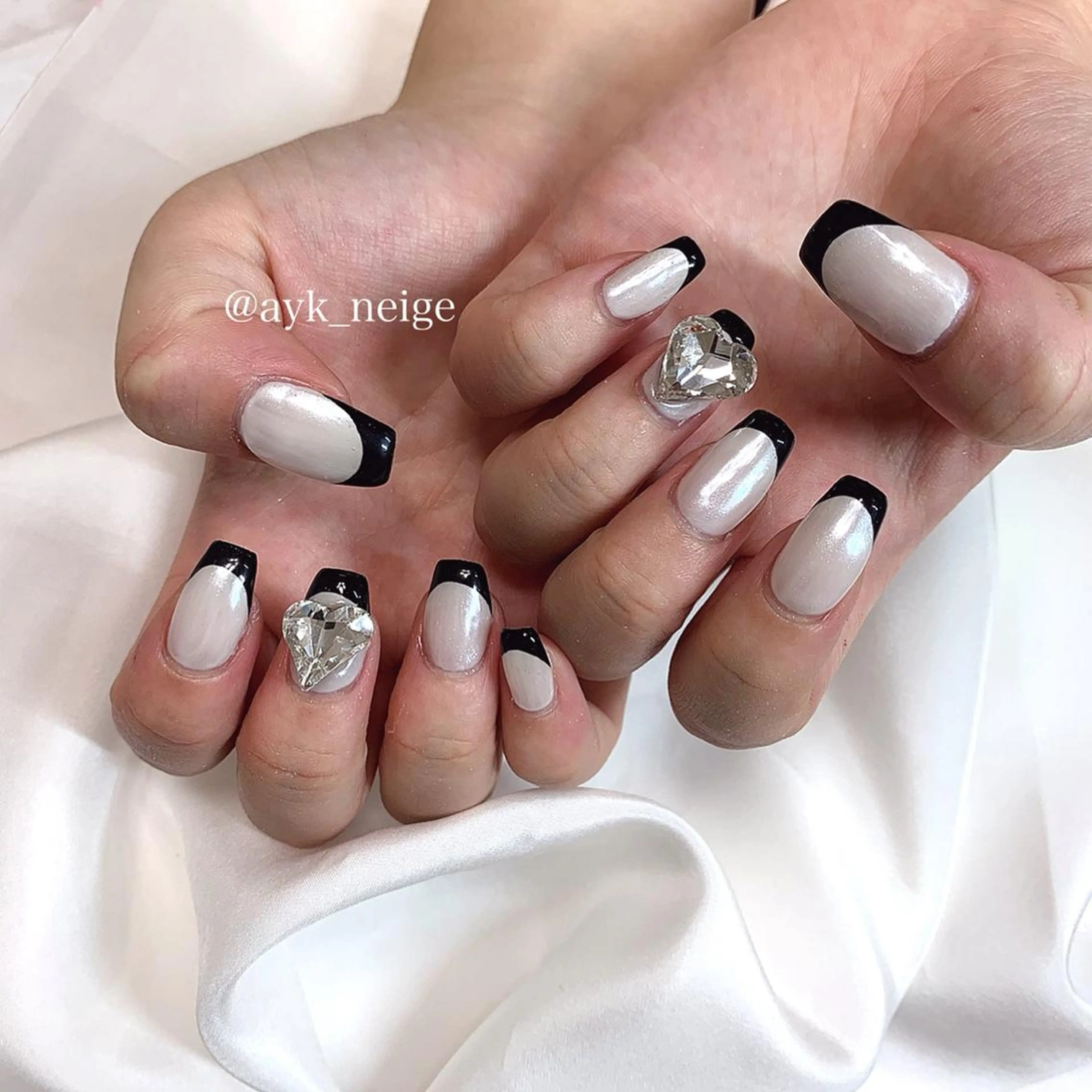 ネイル オーロラネイル フットネイル ハート キラキラネイル 韓国ネイル n'eige nail所属・大谷 綾香のネイルデザイン