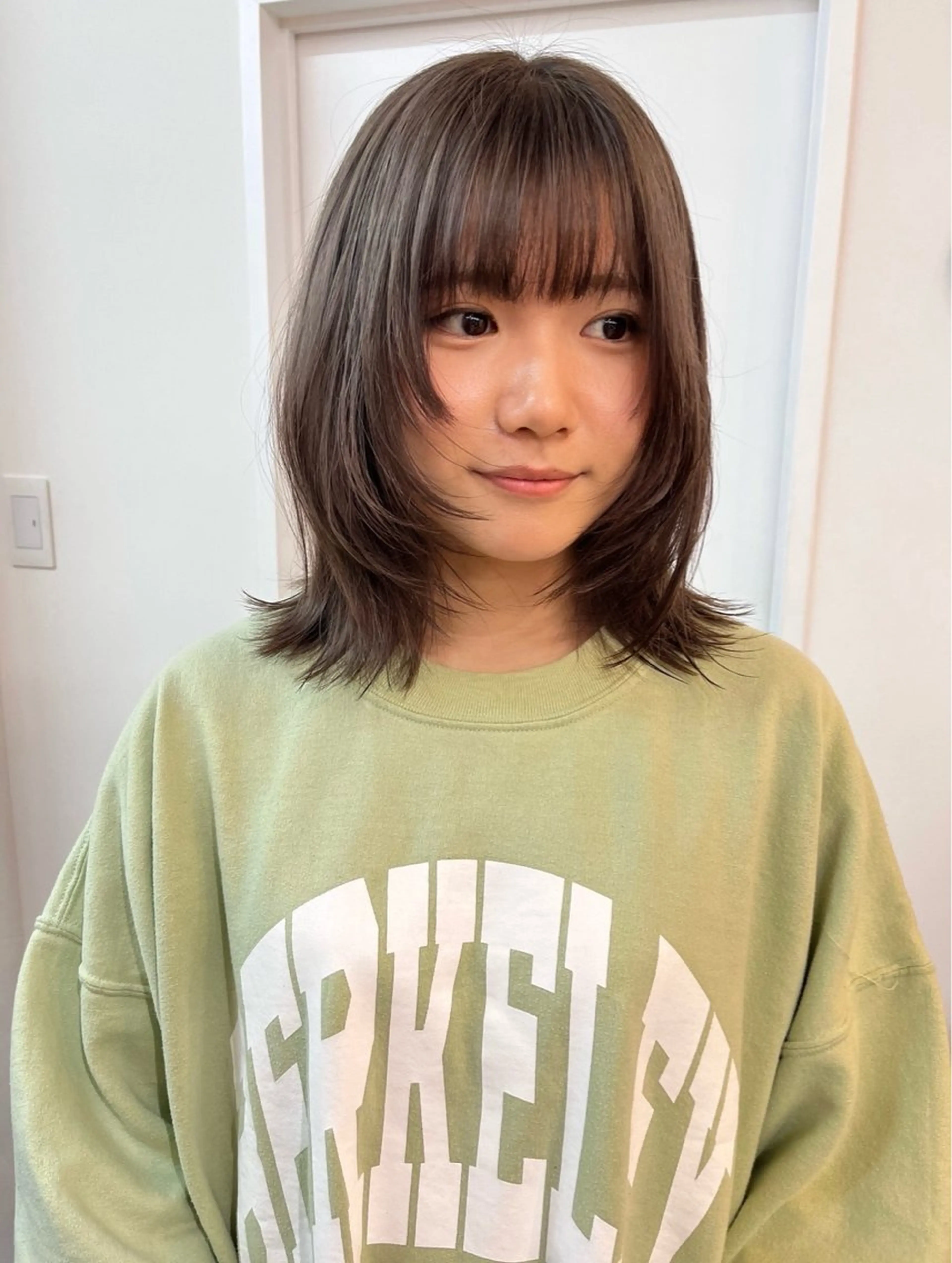 ミディアム カラー レイヤーカット/韓国 ヘア/ honokaのヘアスタイル