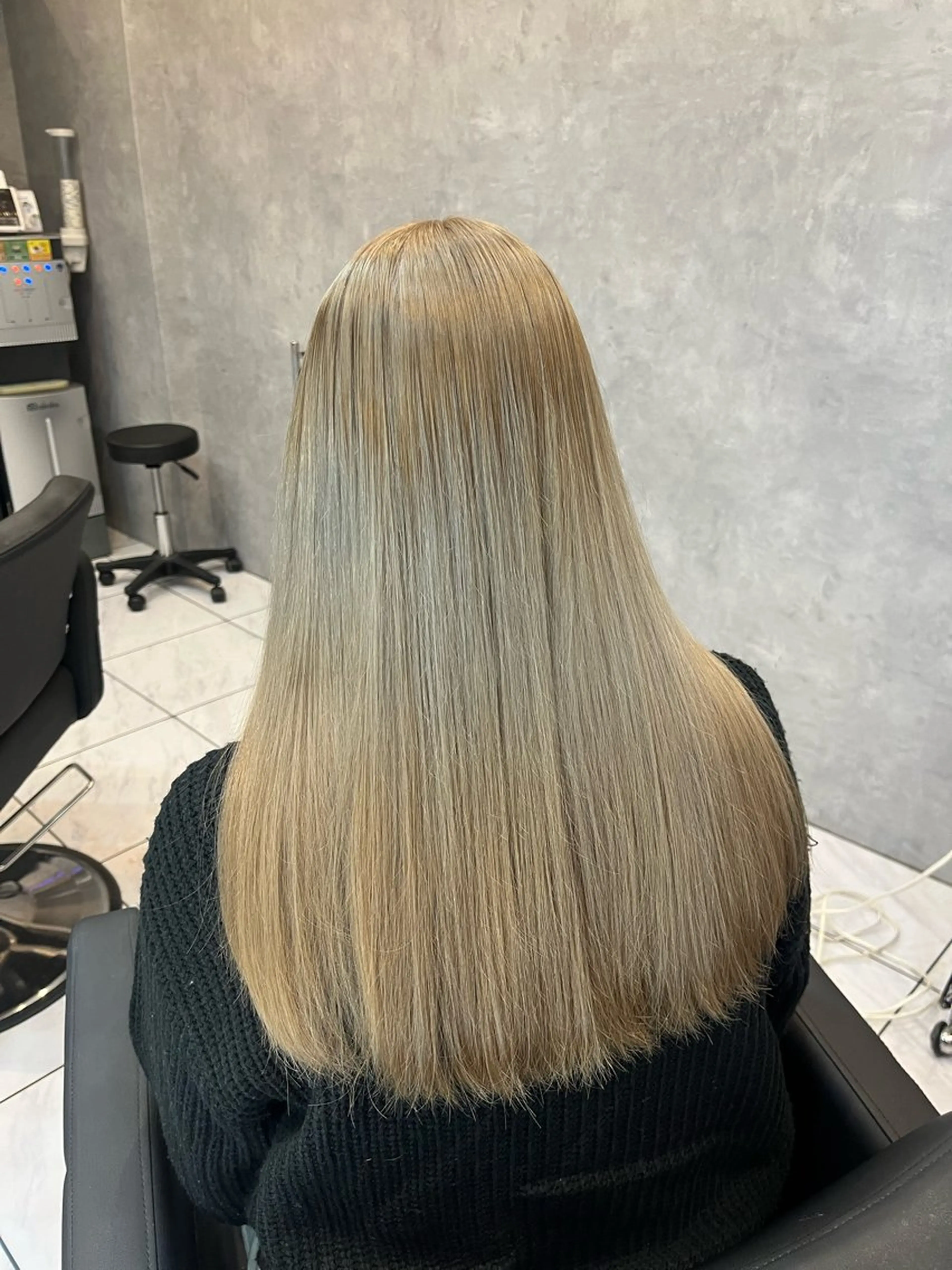 カラー CS made by SHACHU 大分駅前店所属・トメちゃん 🇯🇵🇭🇰のヘアスタイル