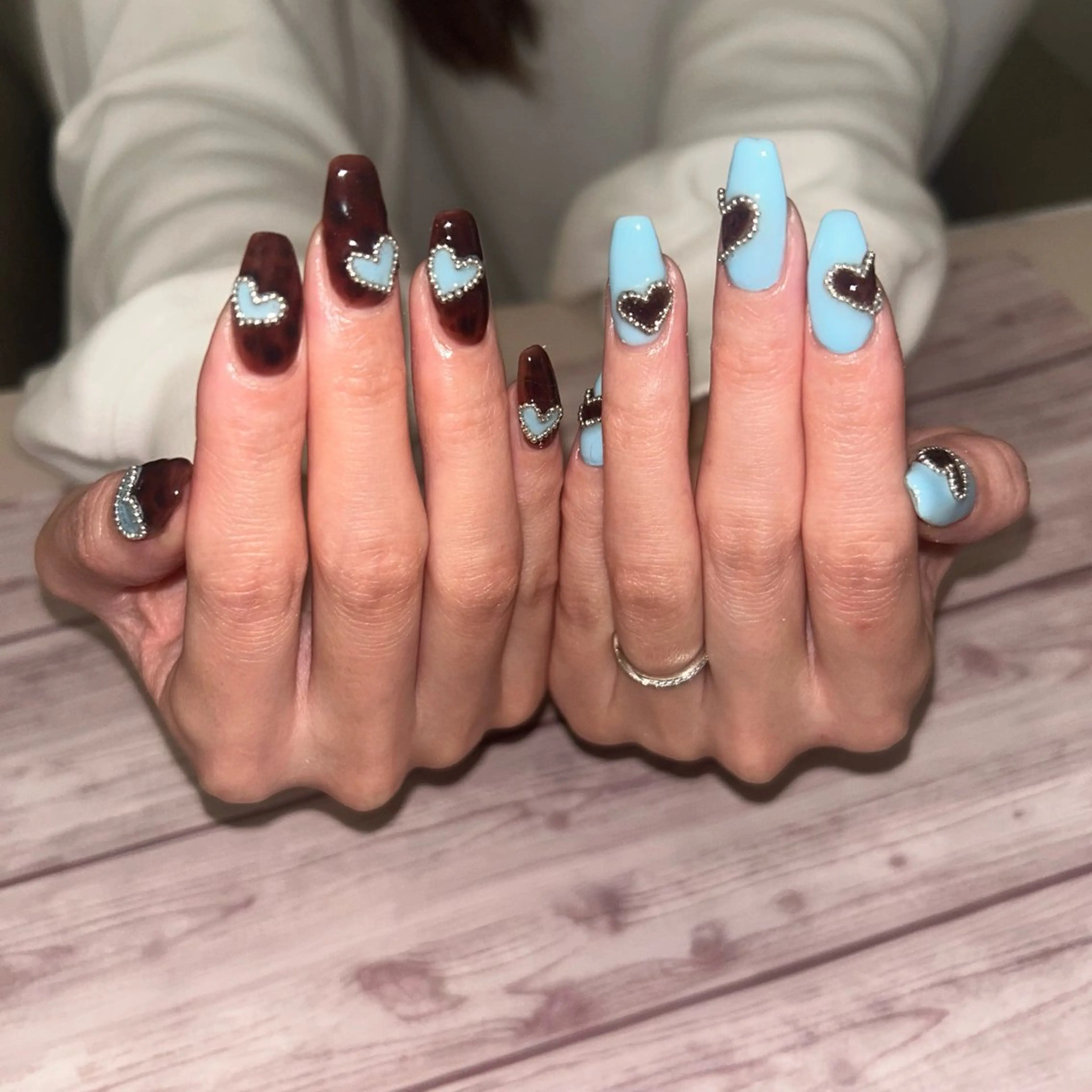 ネイル ホワイト MYu Beauty Salon YURIのネイルデザイン