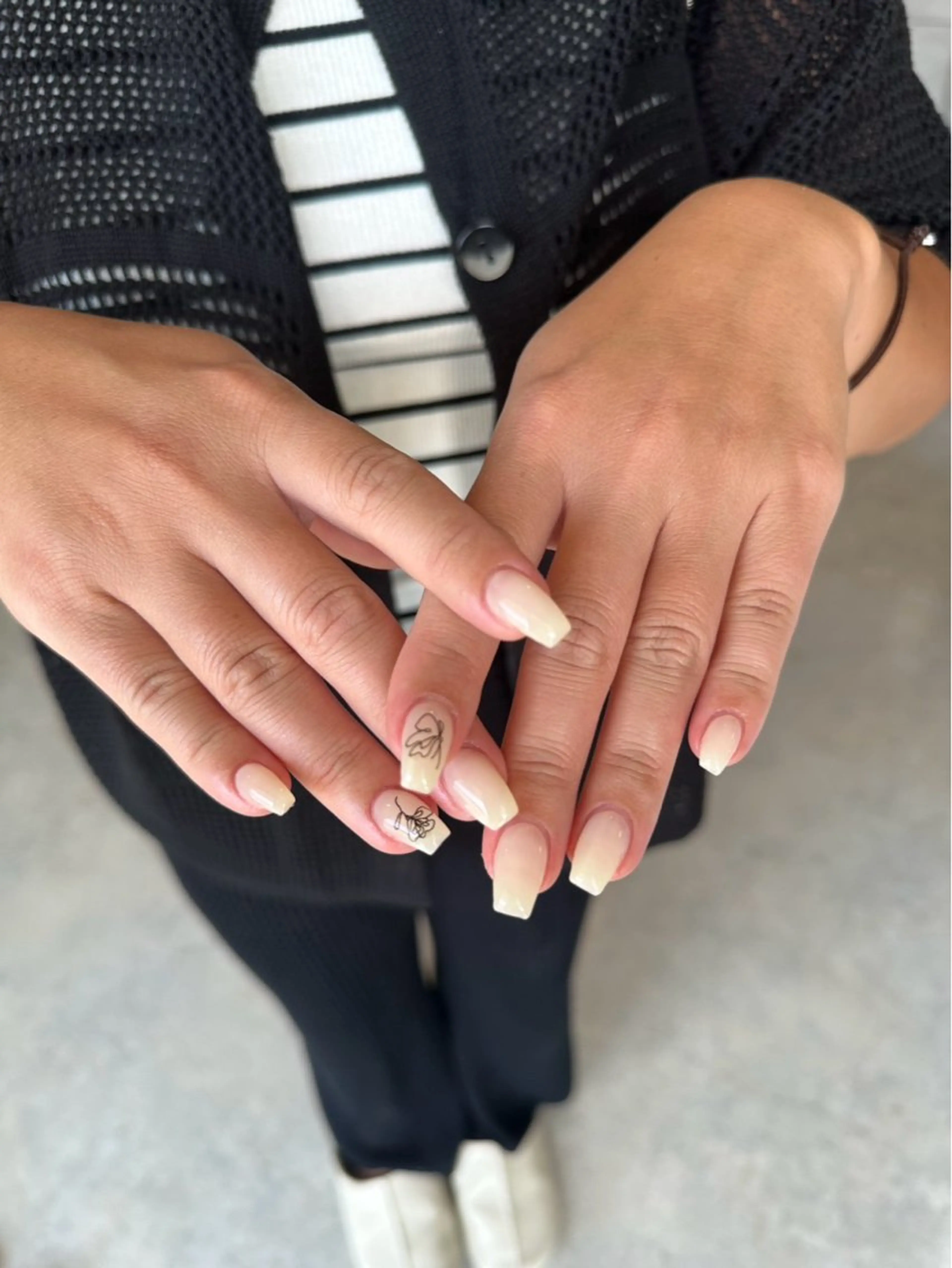 ネイル ハンドネイル nailsalon YOLOのネイルデザイン