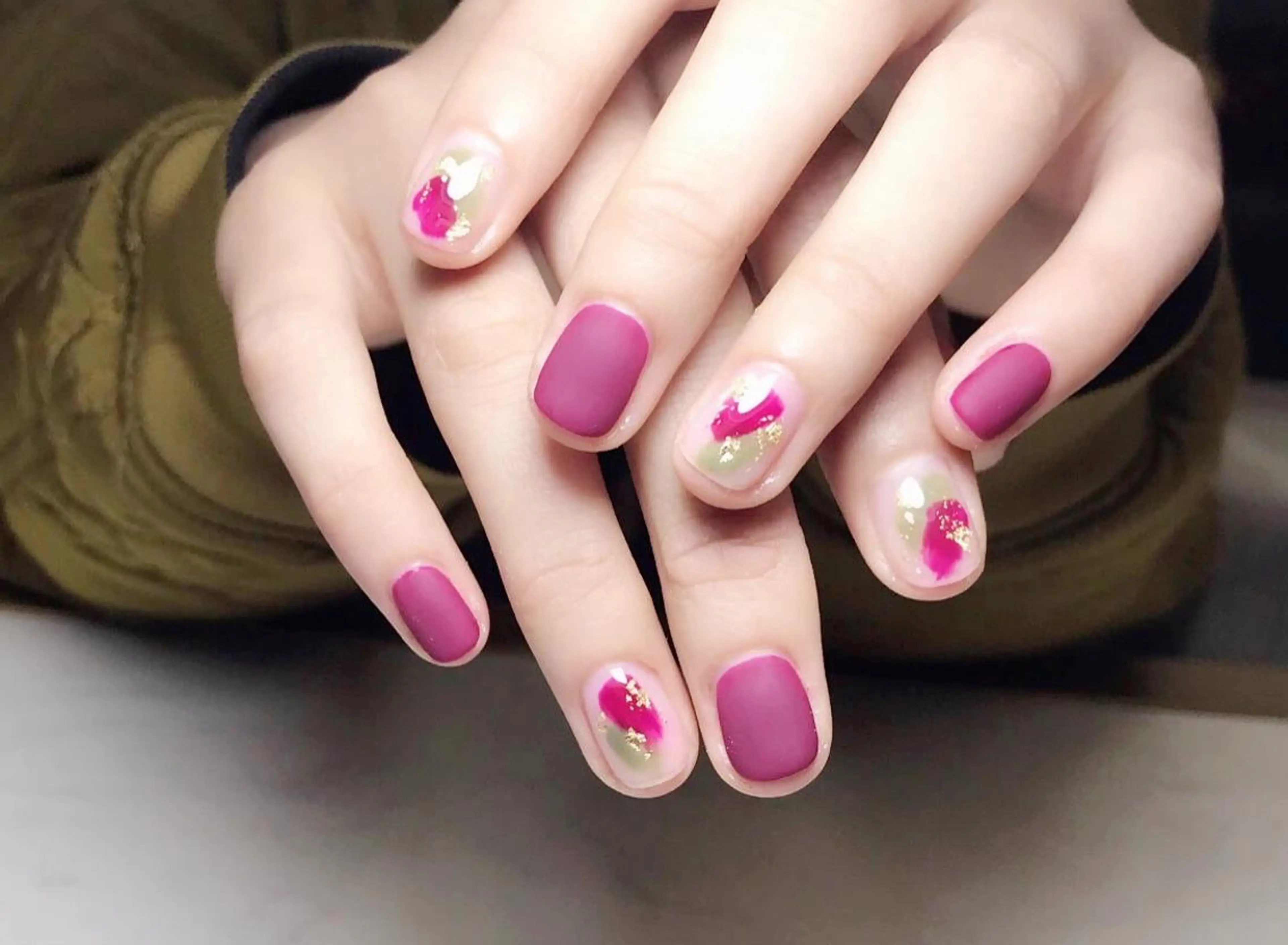 ネイル ネイルサロンエクラ 🫧Shizukaのネイルデザイン