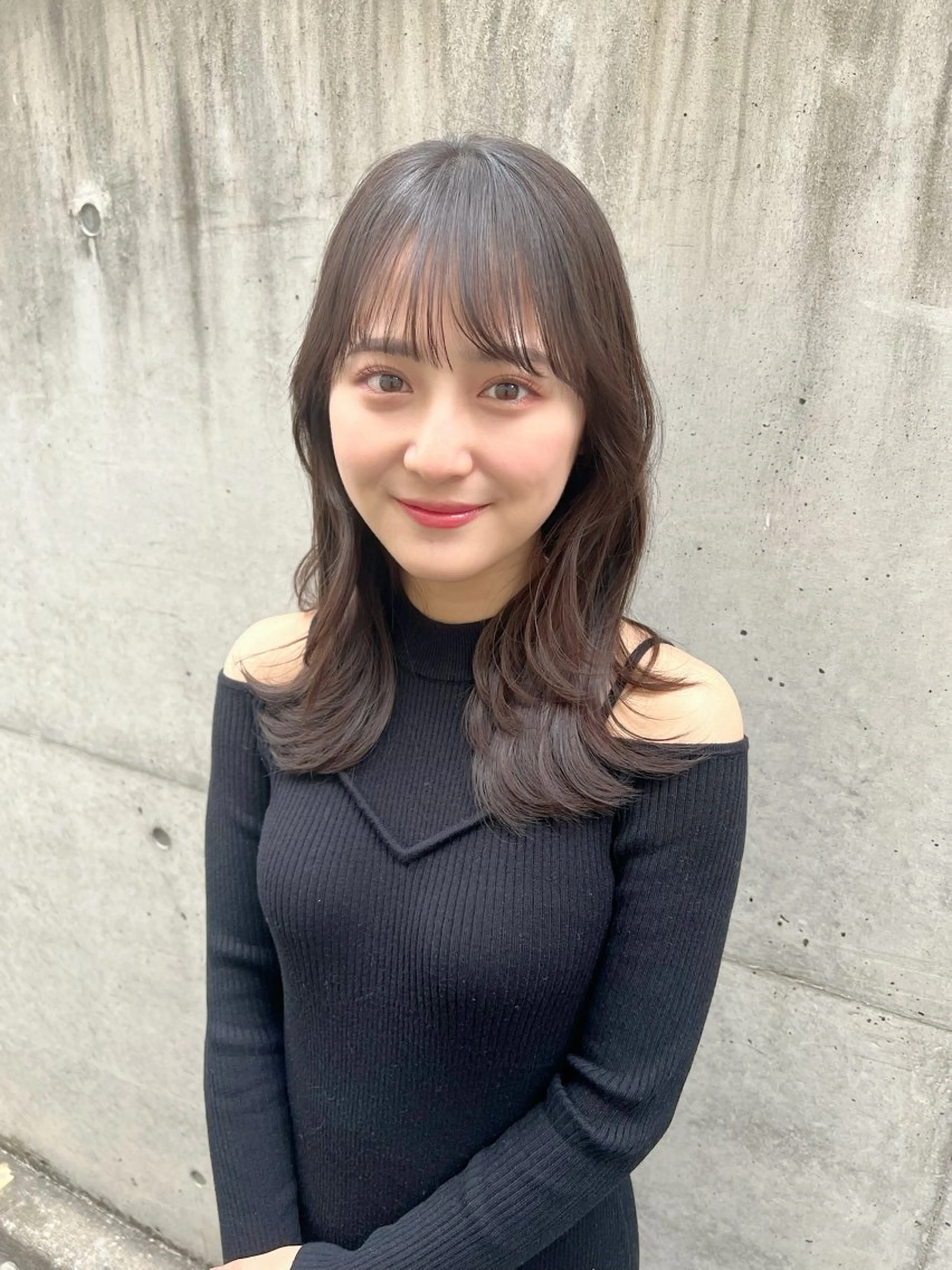 ミディアム ‎🤍くびれレイヤー /韓国風🖤菊池瑛士のヘアスタイル