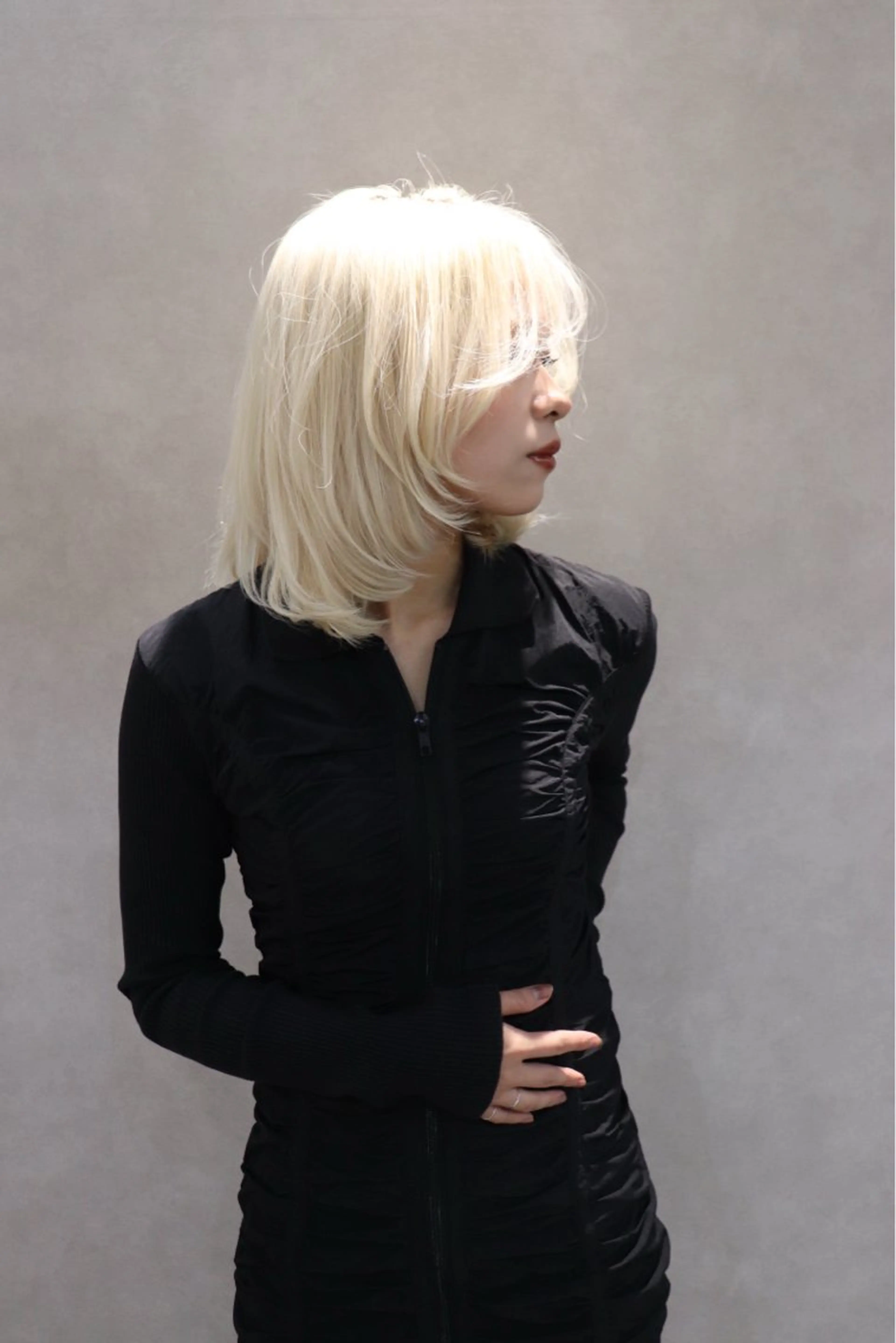 ミディアム カット ヘアカラー ✨10000円以内で 叶う艶髪✨のヘアスタイル