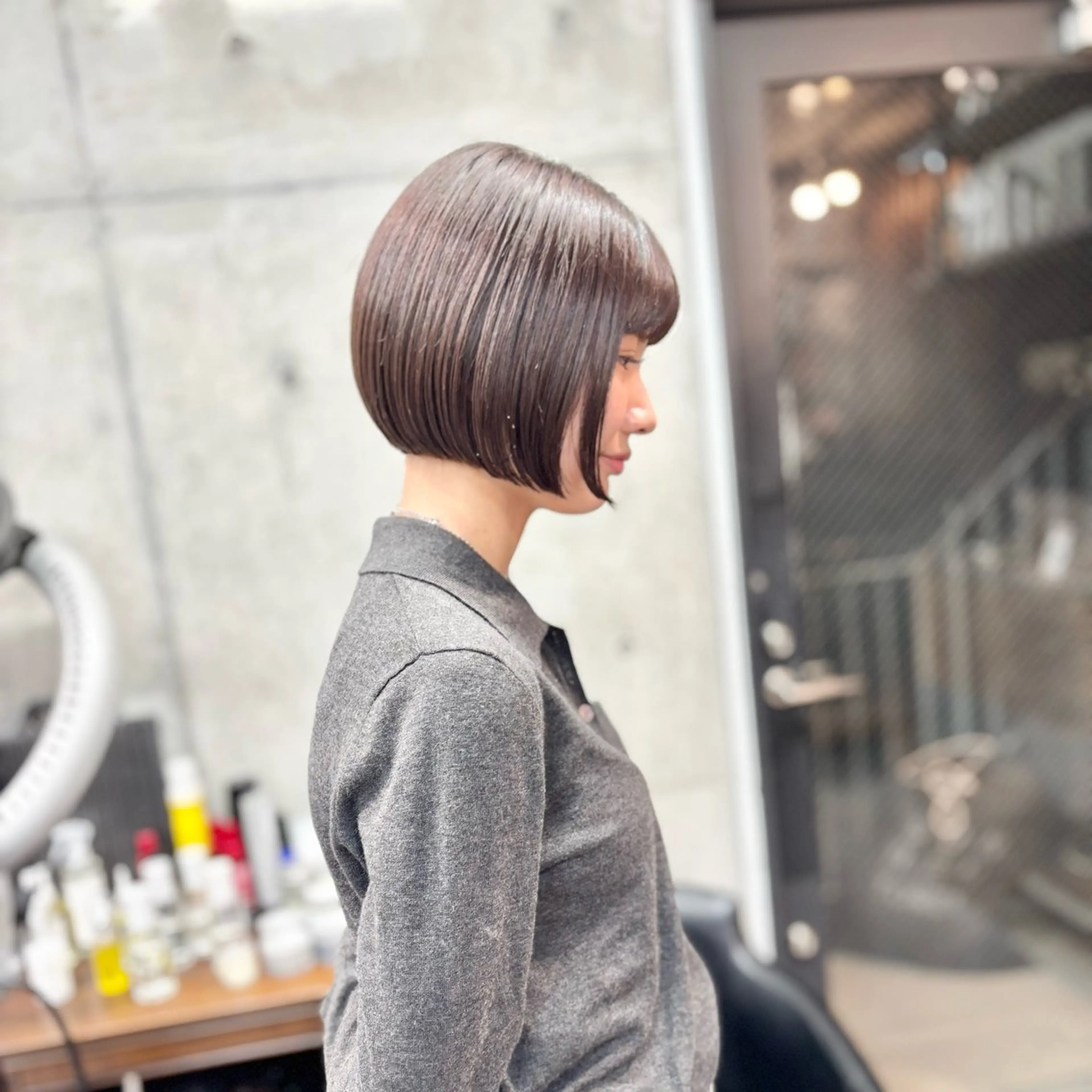 ショート カラー パーマ ブラウンカラー ボブ 髪質改善 小顔カット 縮毛矯正 カット ヘアカラー トリートメント ショートボブ縮毛矯正 髪質改善のプロ山道潤のヘアスタイル