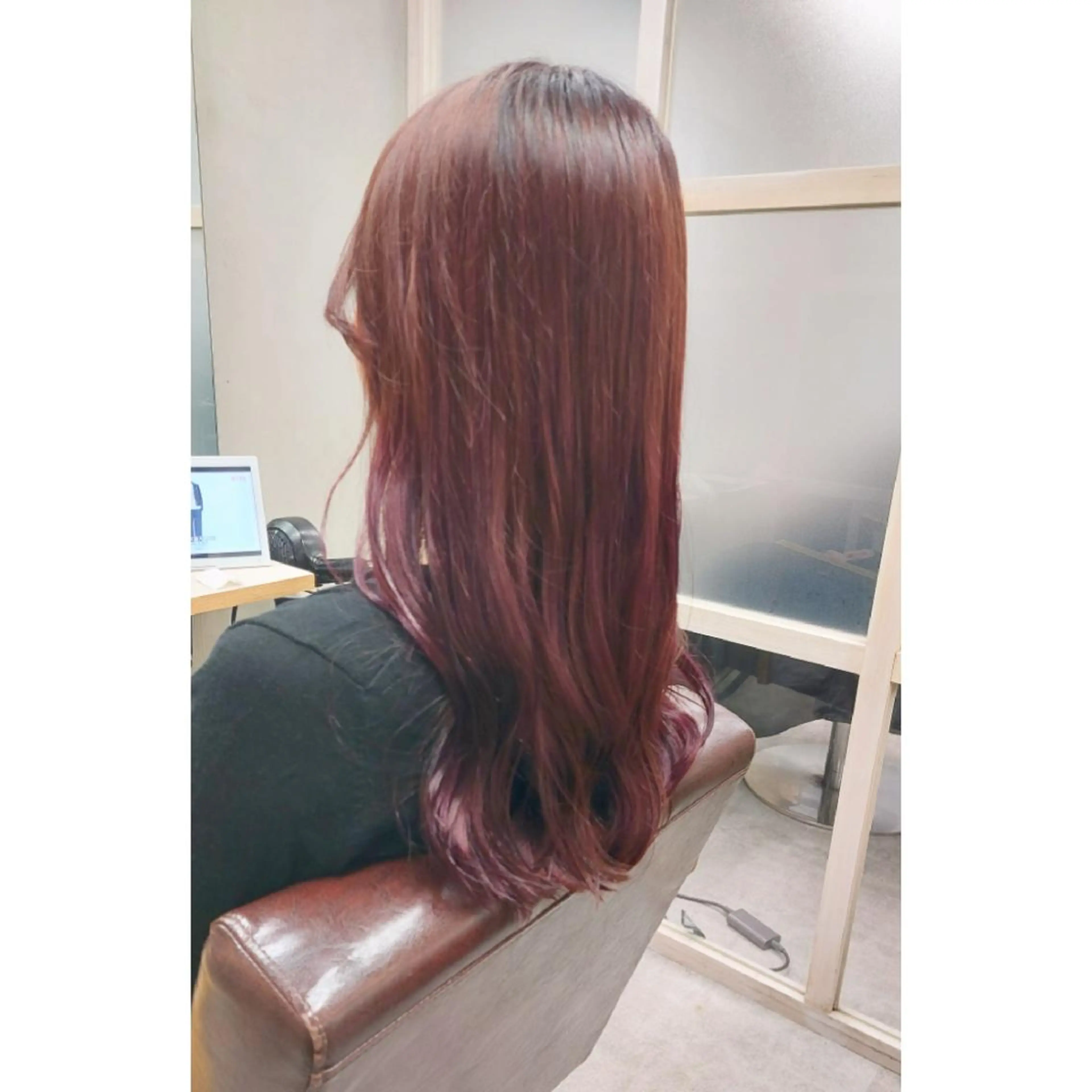 ロング カラー TOCCA　 HARUKA　のヘアスタイル