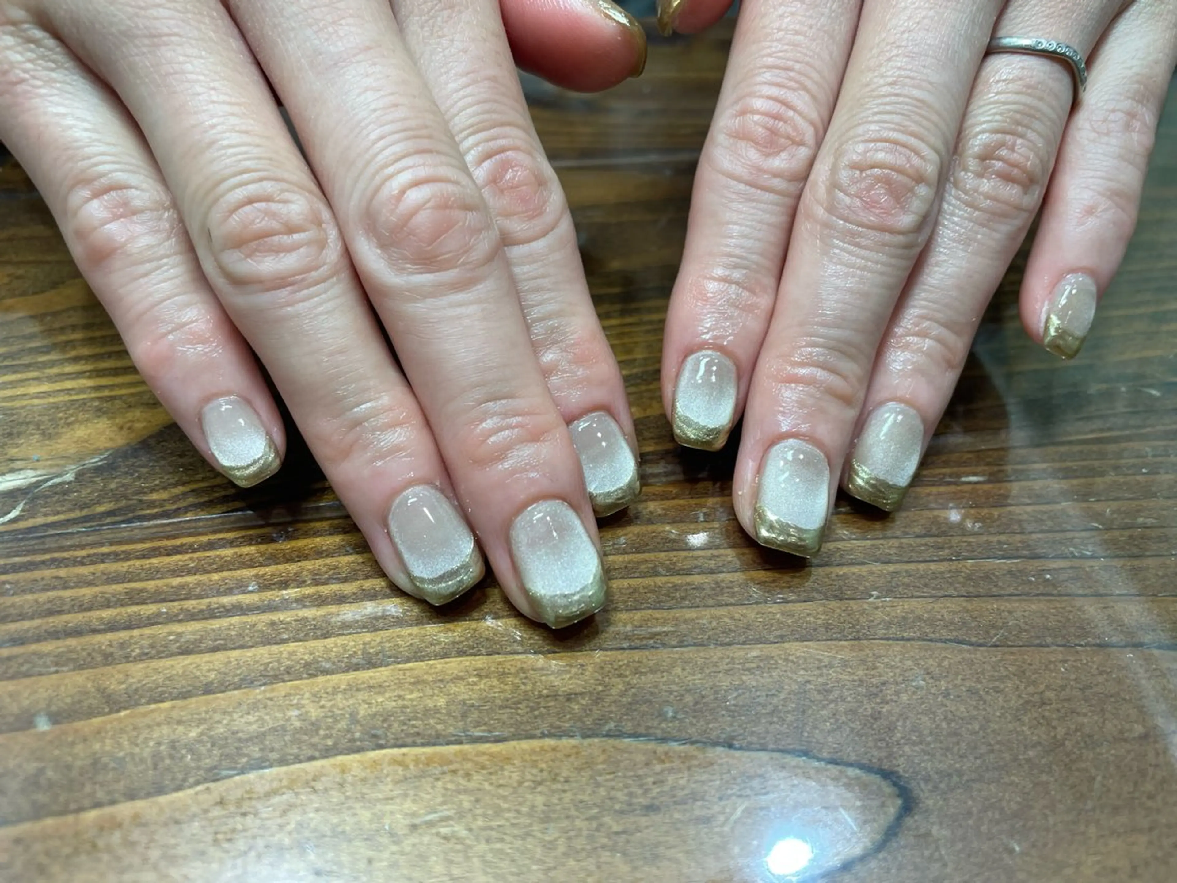 ネイル フレンチネイル ミラーネイル ハンドネイル ヘアーサロン大野所属・nailsalon SWATiのネイルデザイン