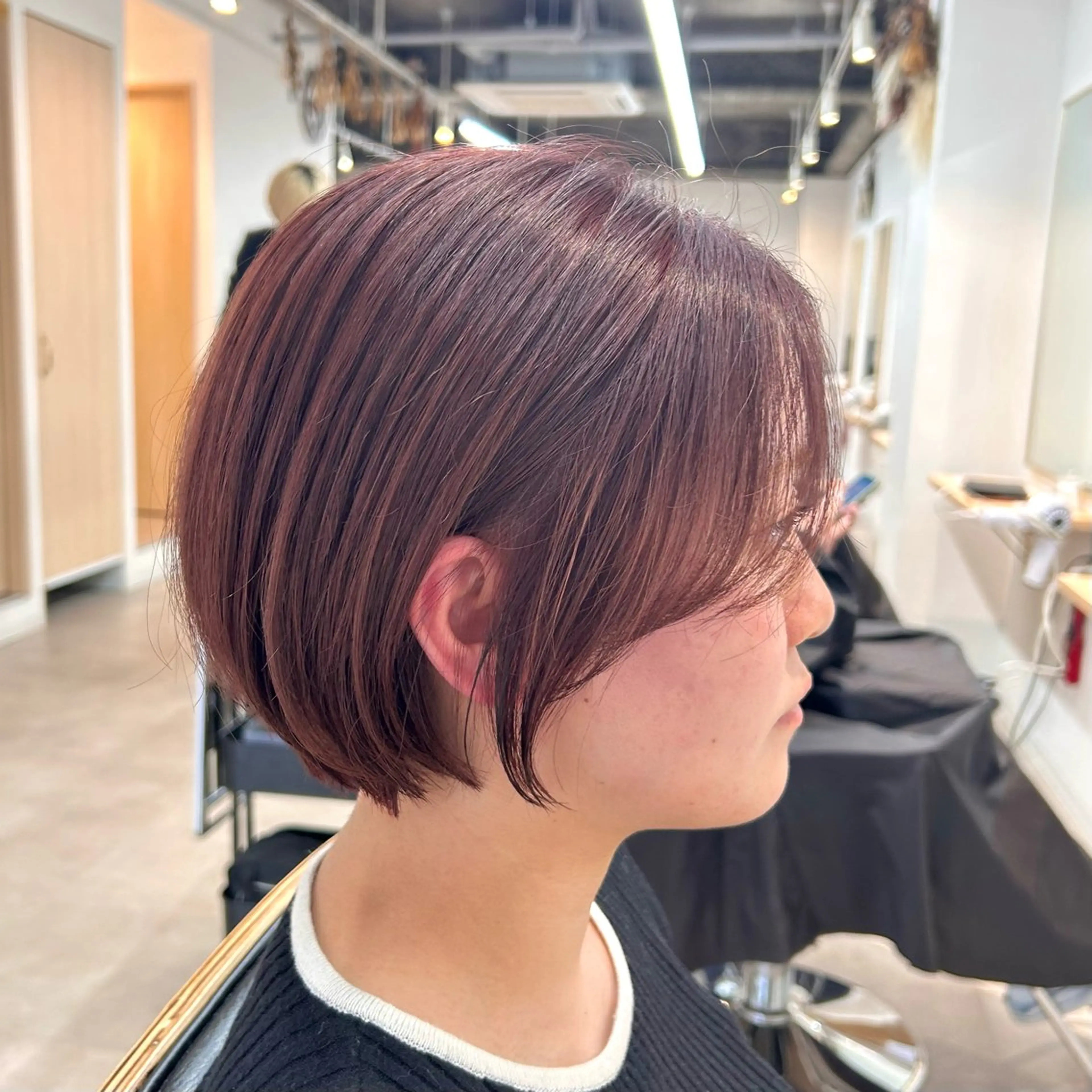 ショート カラー ショートボブ カシス ボブ ショートヘア カット ヘアカラー トリートメント 韓国ボブ/レイヤー/ ハイトーン/まなみのヘアスタイル