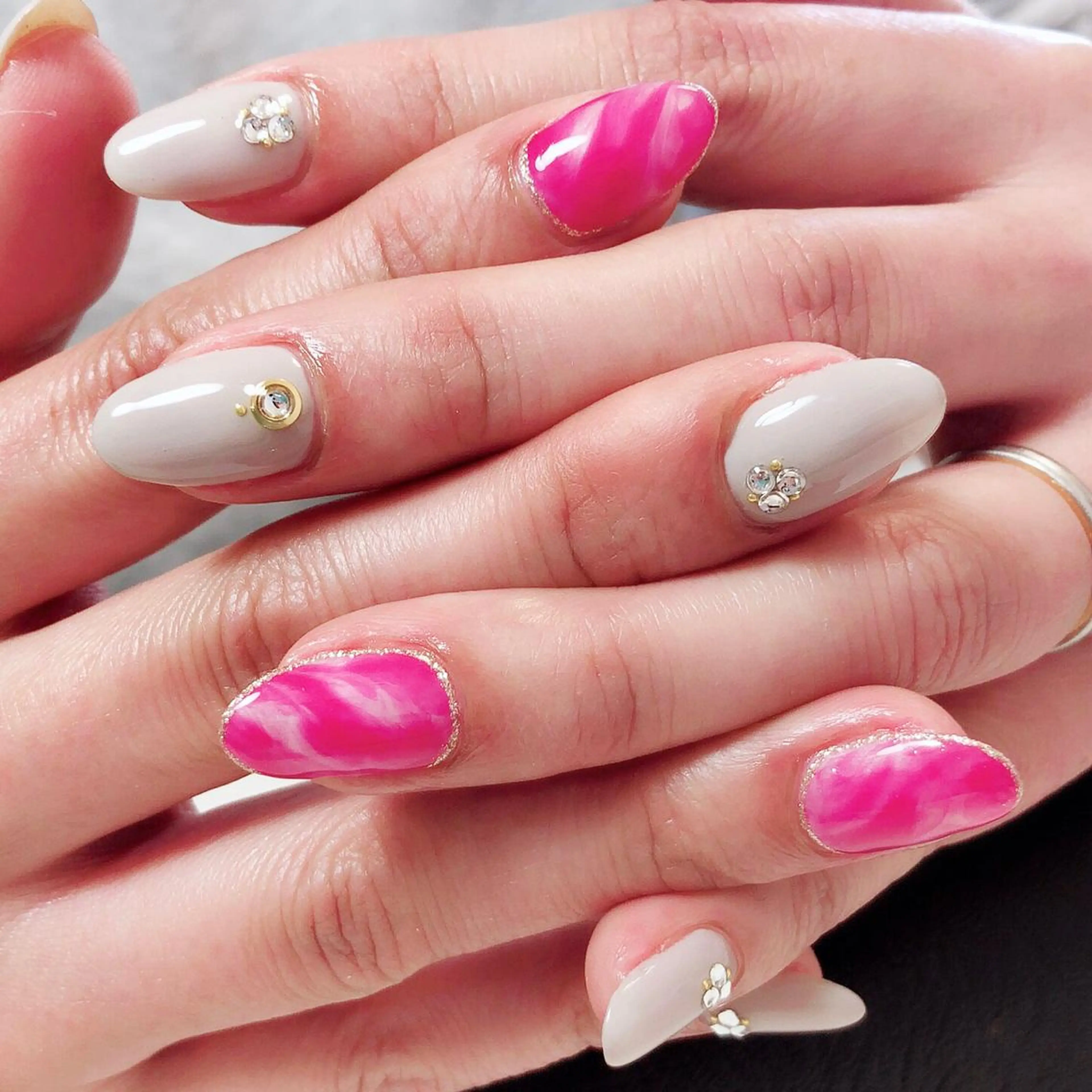 ネイル 黒沢 直子のネイルデザイン