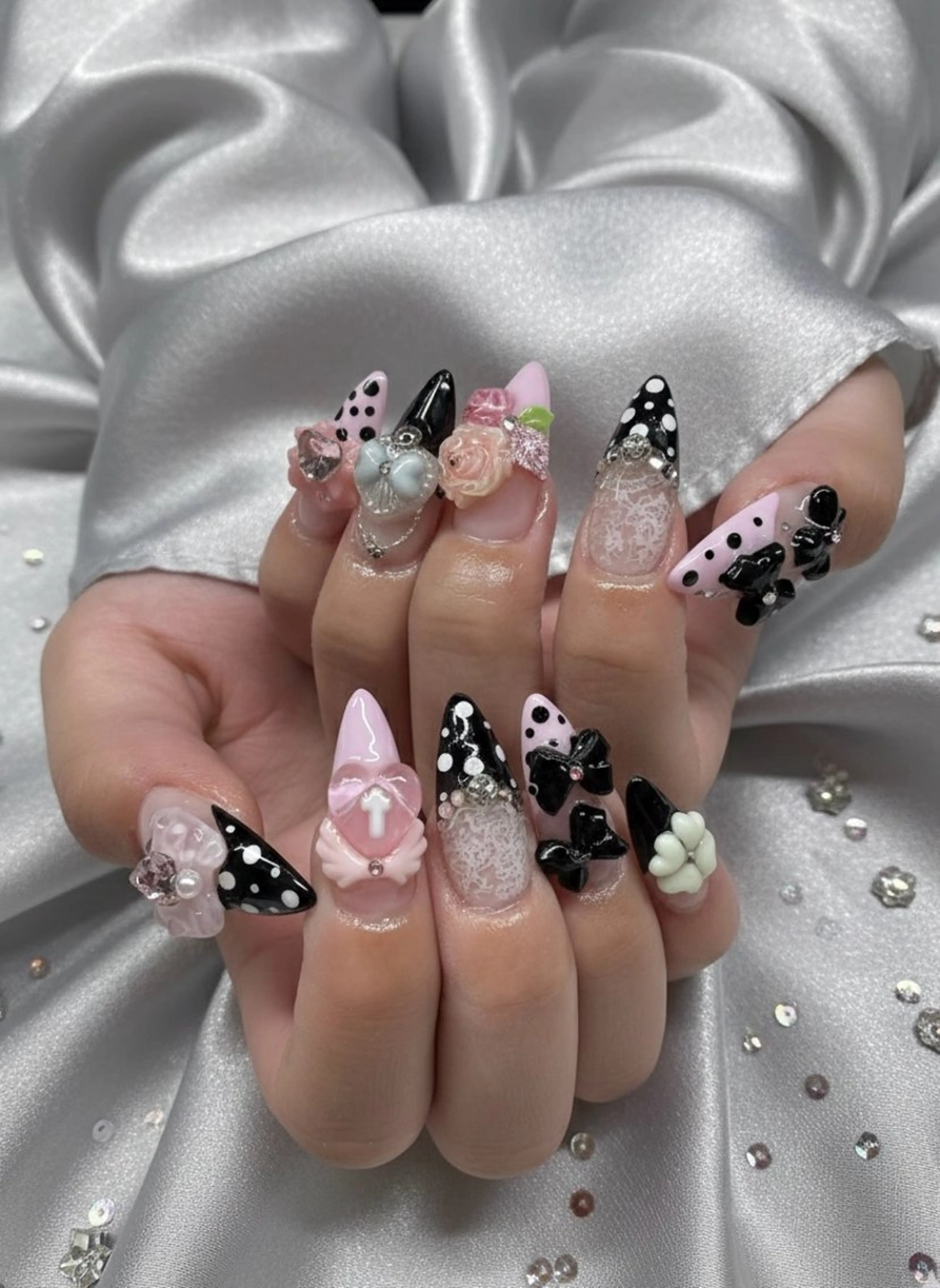 ネイル ドット ハンドネイル TUNEHA堂 矢場町栄5丁目のネイルデザイン