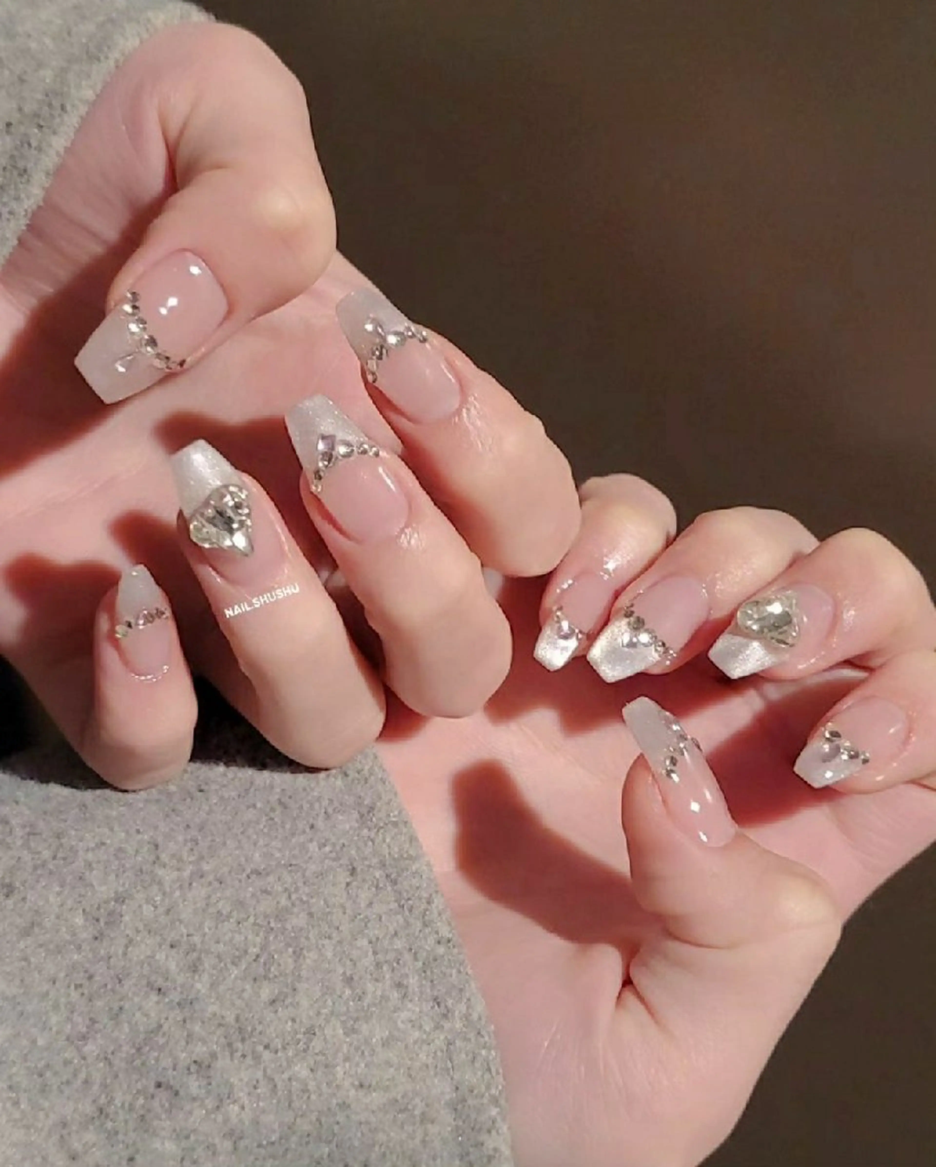 ネイル 持ち込み ニュアンスネイル ワンカラーネイル シンプルネイル 冬ネイル ハンドネイル 3dパーツ/流行り 👧shushu❤️のネイルデザイン