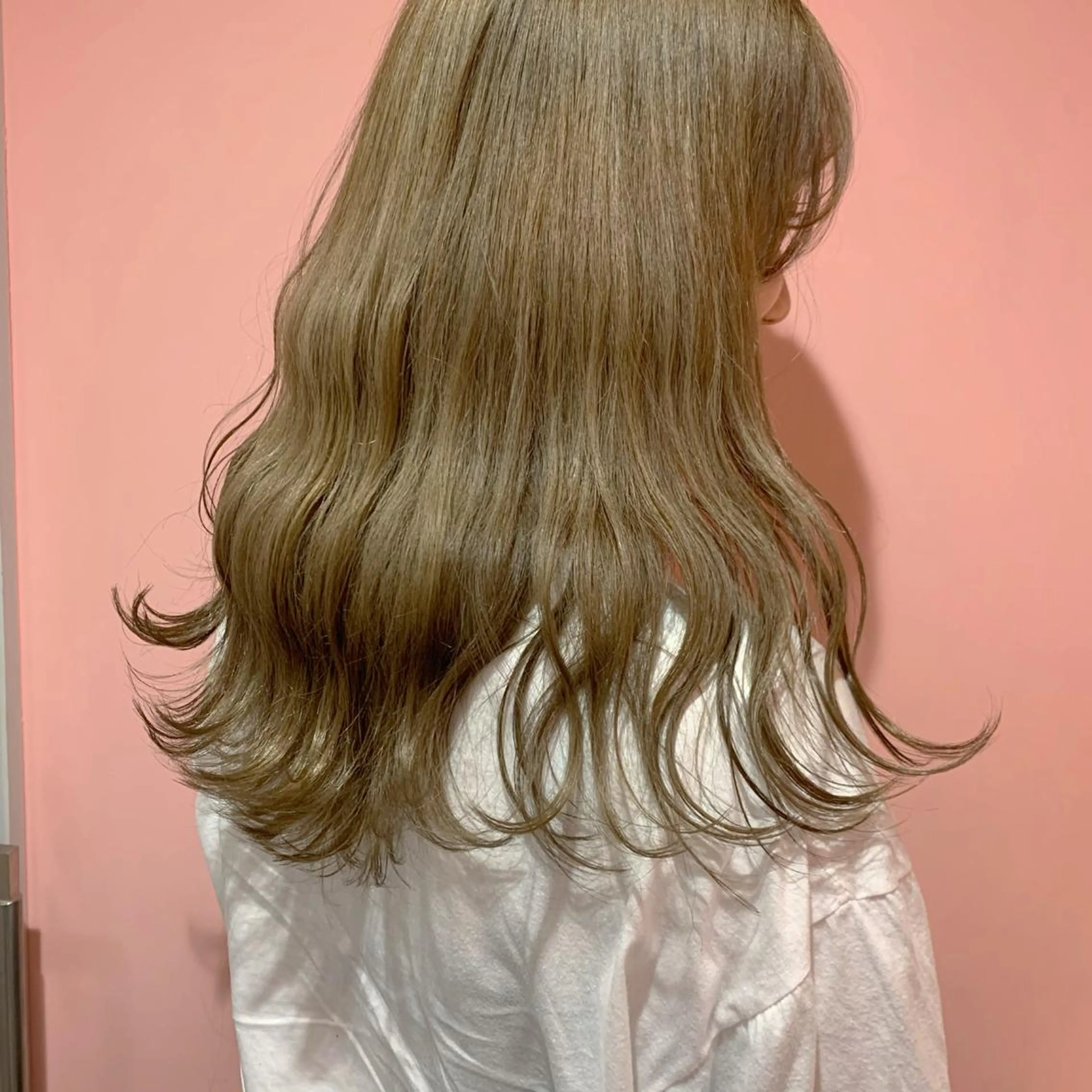 セミロング カラー パーマ ヘアアレンジ メンズ マツエク・マツパ ベージュカラー ミント ミントベージュ レイヤーカット指名 No.1💖マユカのヘアスタイル