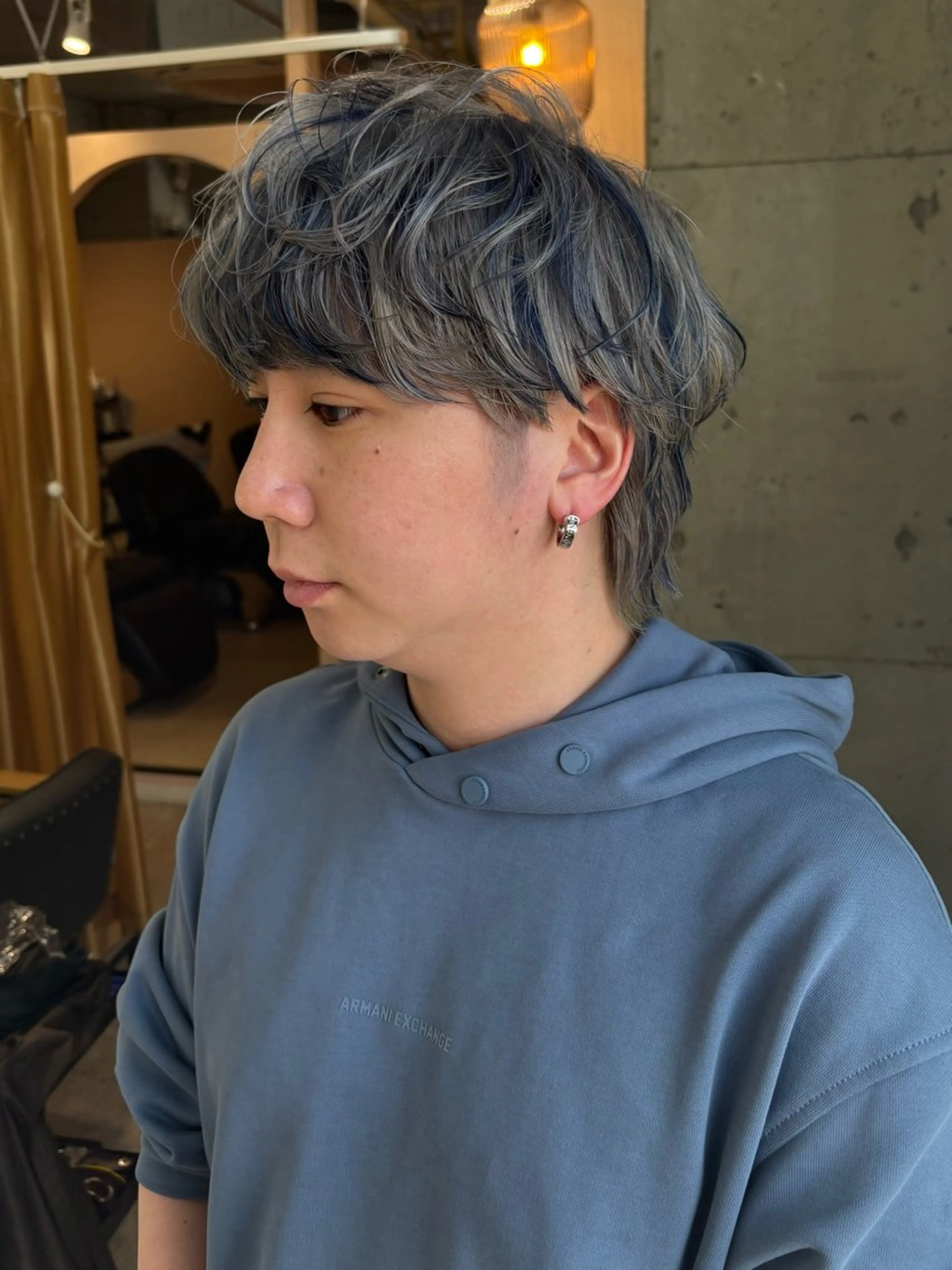 ショート カラー メンズ ブルーカラー ヘアカラー lani hair salon所属・SHOTO ハイトー ン/デザインカラーのヘアスタイル