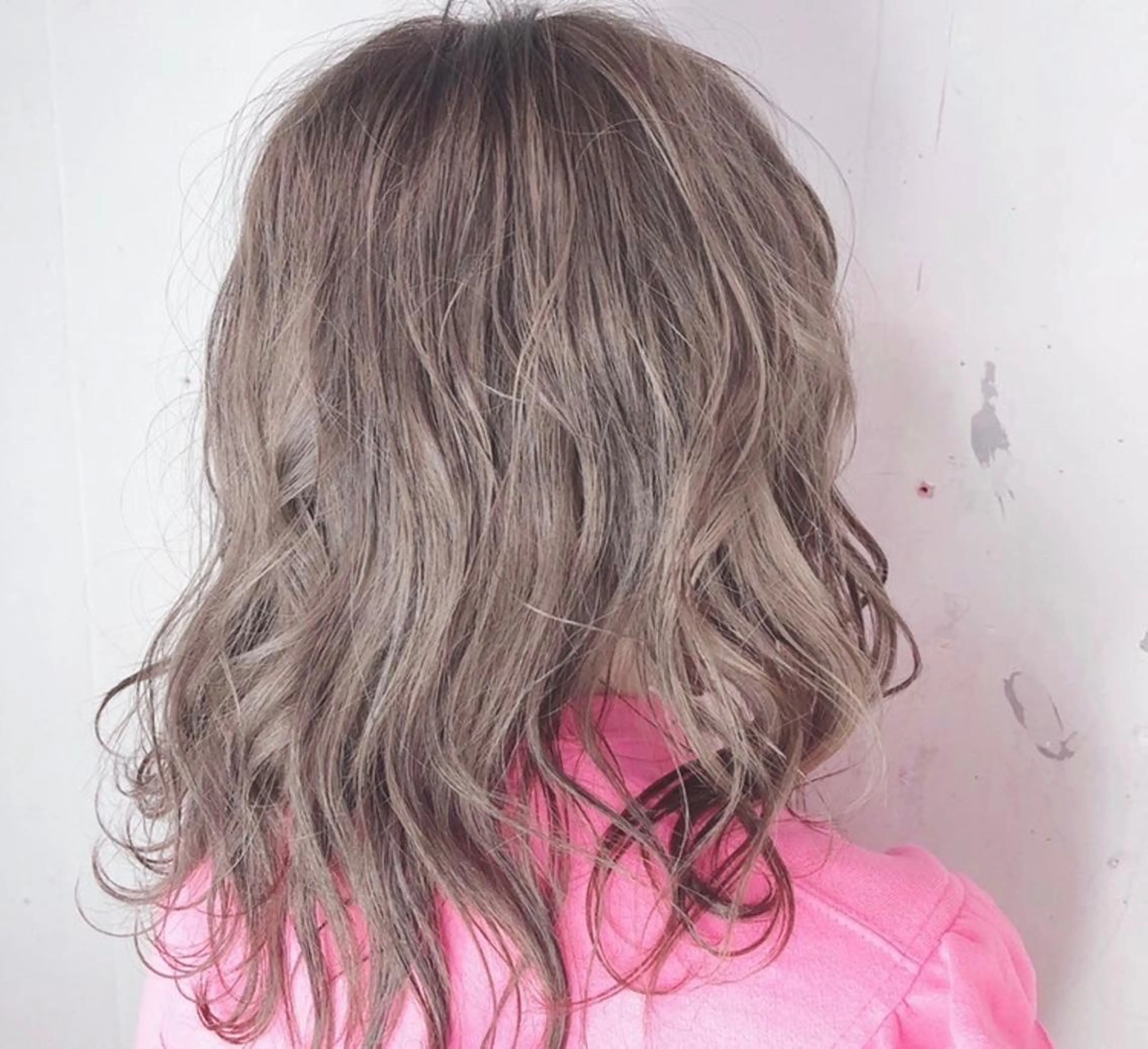 セミロング カラー 🪞上品で可愛い韓国 ヘア🪞Rikutoのヘアスタイル