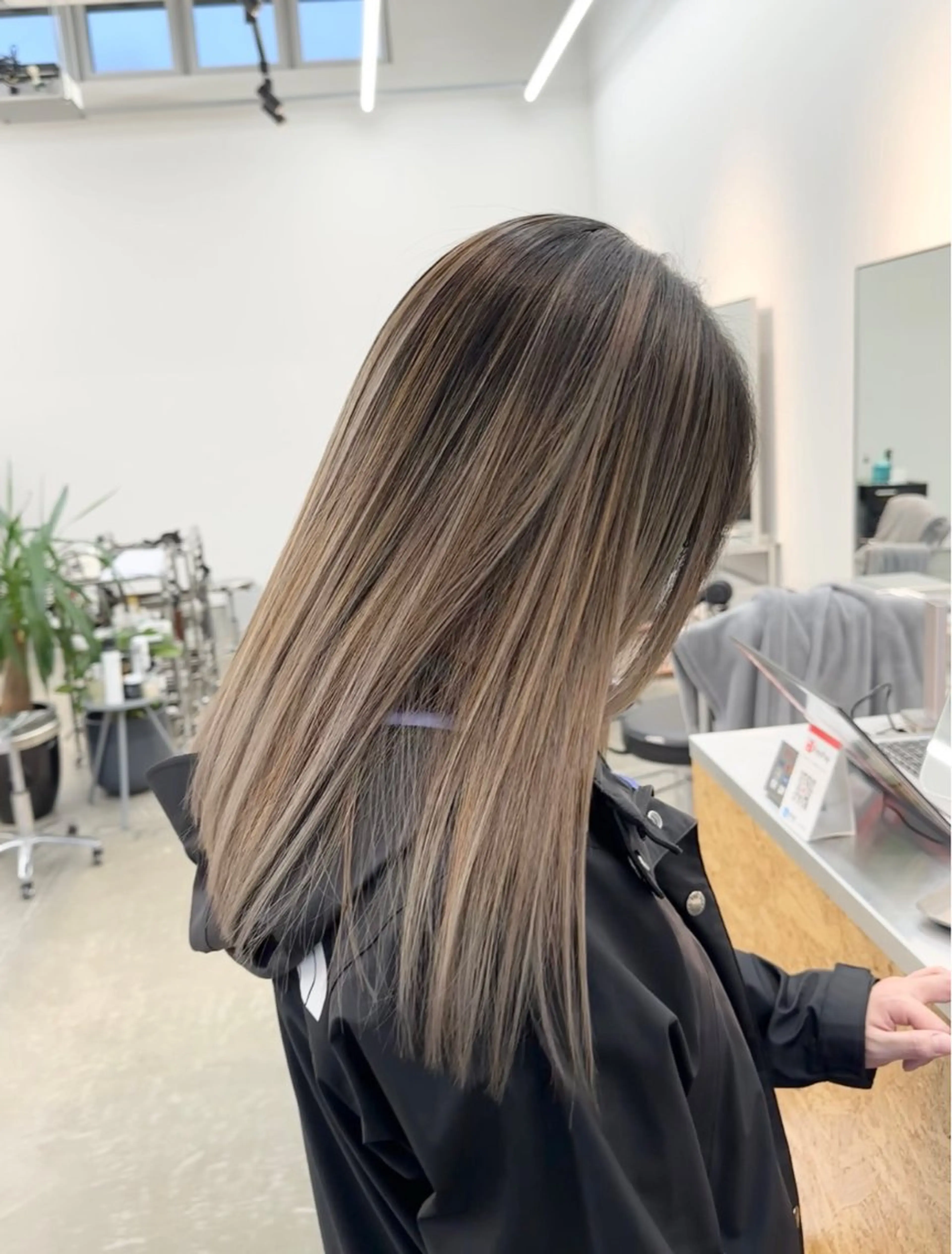 セミロング 松井 佑太のヘアスタイル