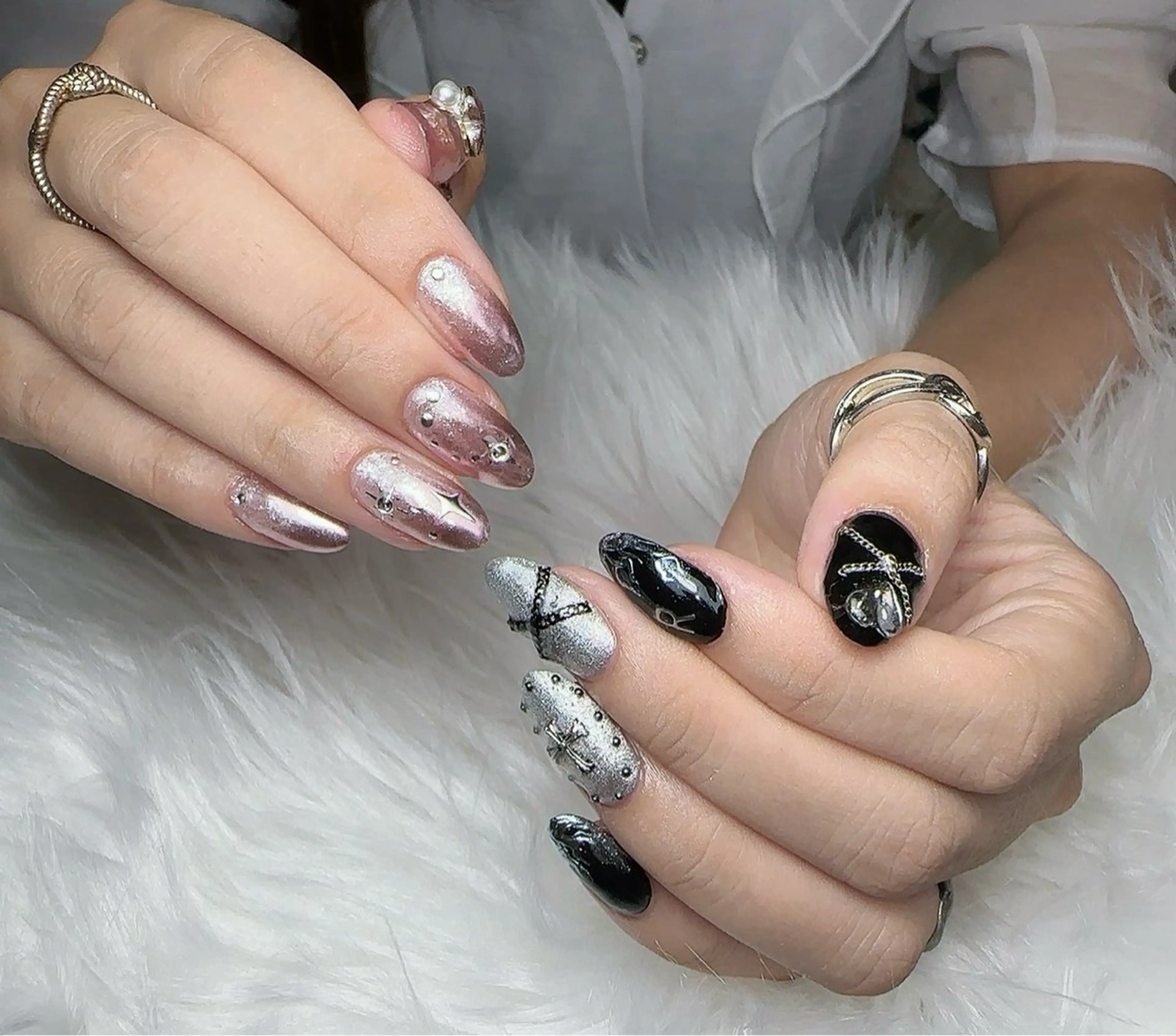 🌈自爪持ち込みデザイン(パーツなんでもOK、時間内アート10本、痛ネイル特殊デザイン除く)の写真