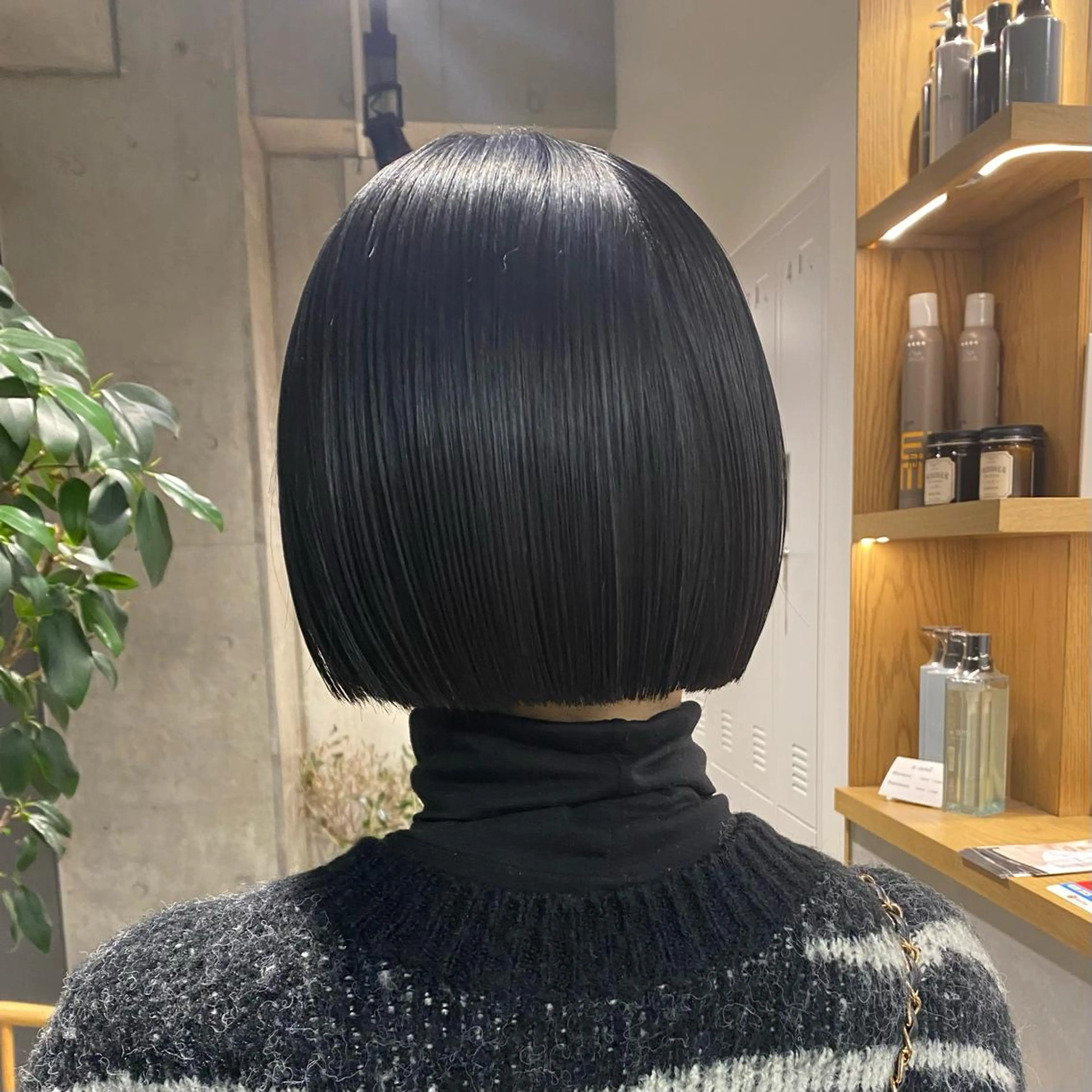 ショート カラー ボブ Yahiko ハイトーンのヘアスタイル