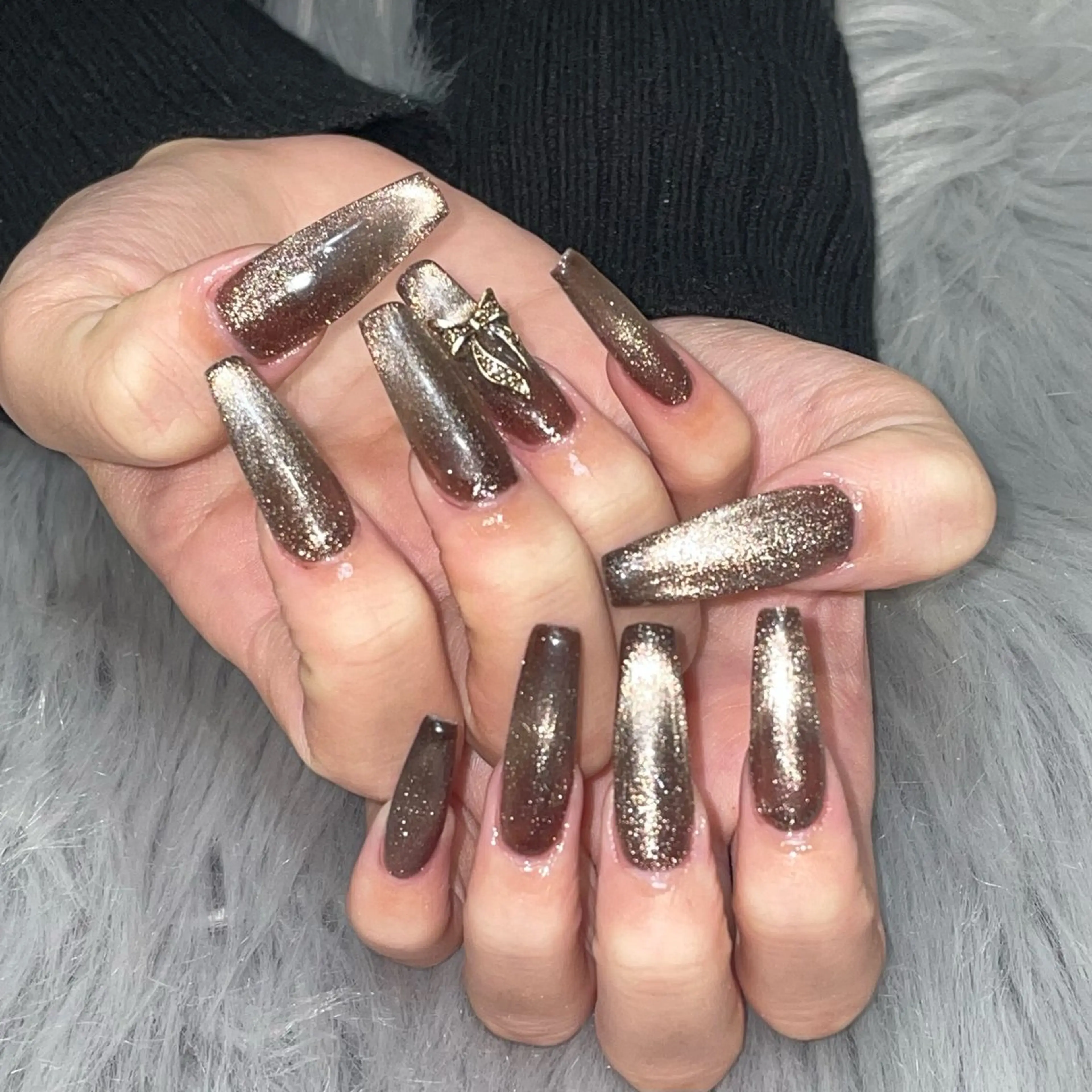 ネイル 長さ出し ラメ(グリッター) RICO NAIL所属・RICO Nail パーツつけ放題🌈のネイルデザイン