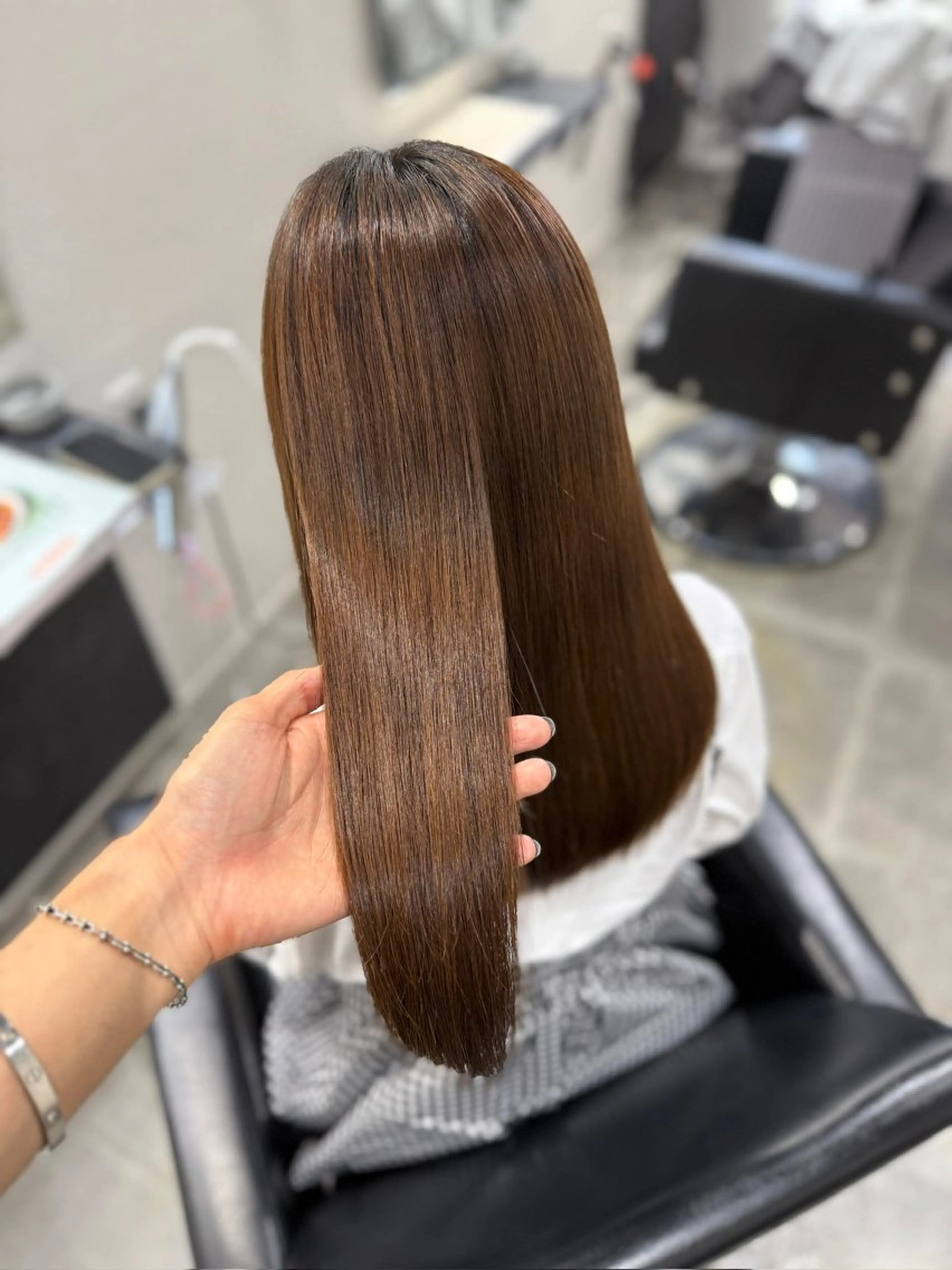 セミロング 縮毛矯正 井口 陽来のヘアスタイル