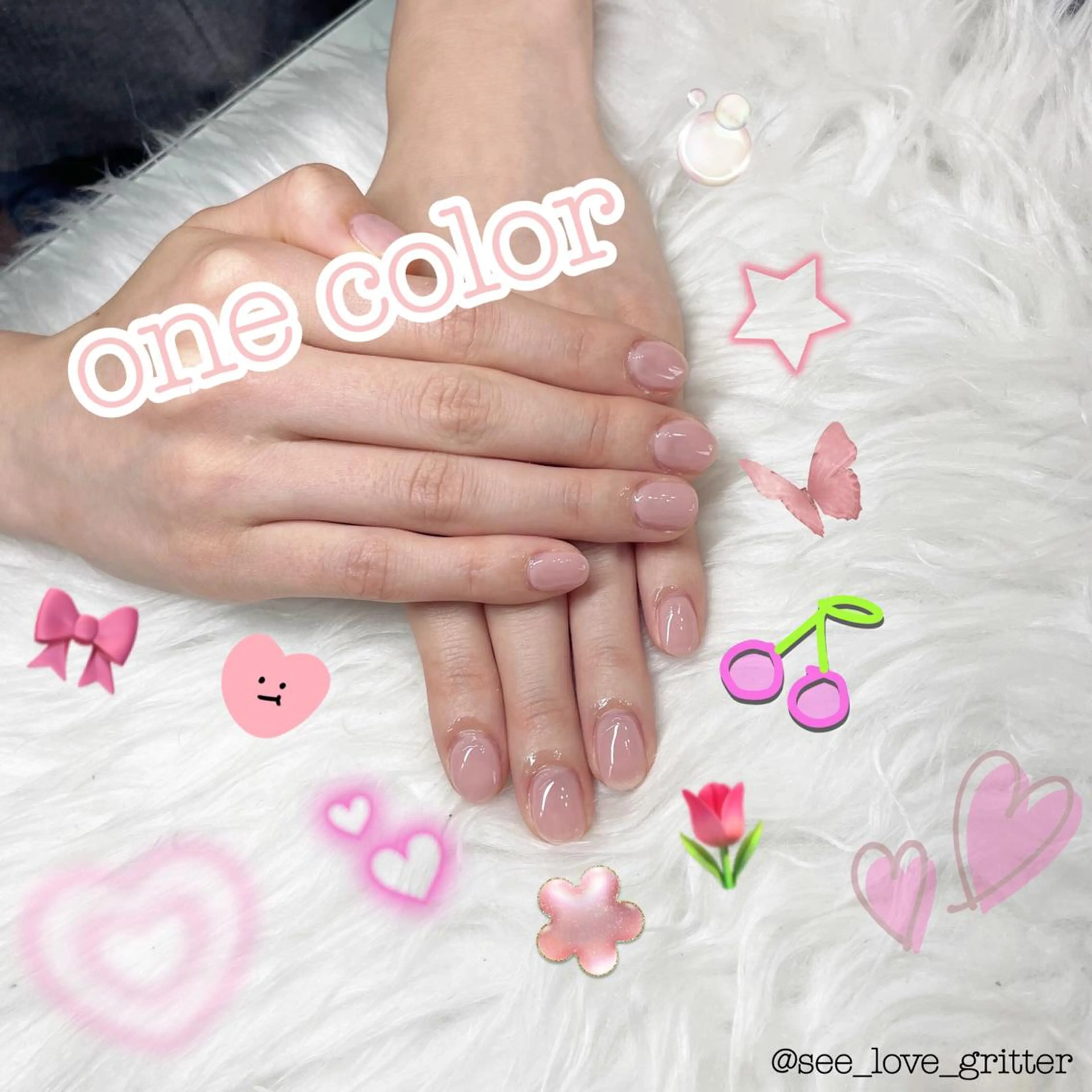 ミディアム see love gritterのネイルデザイン