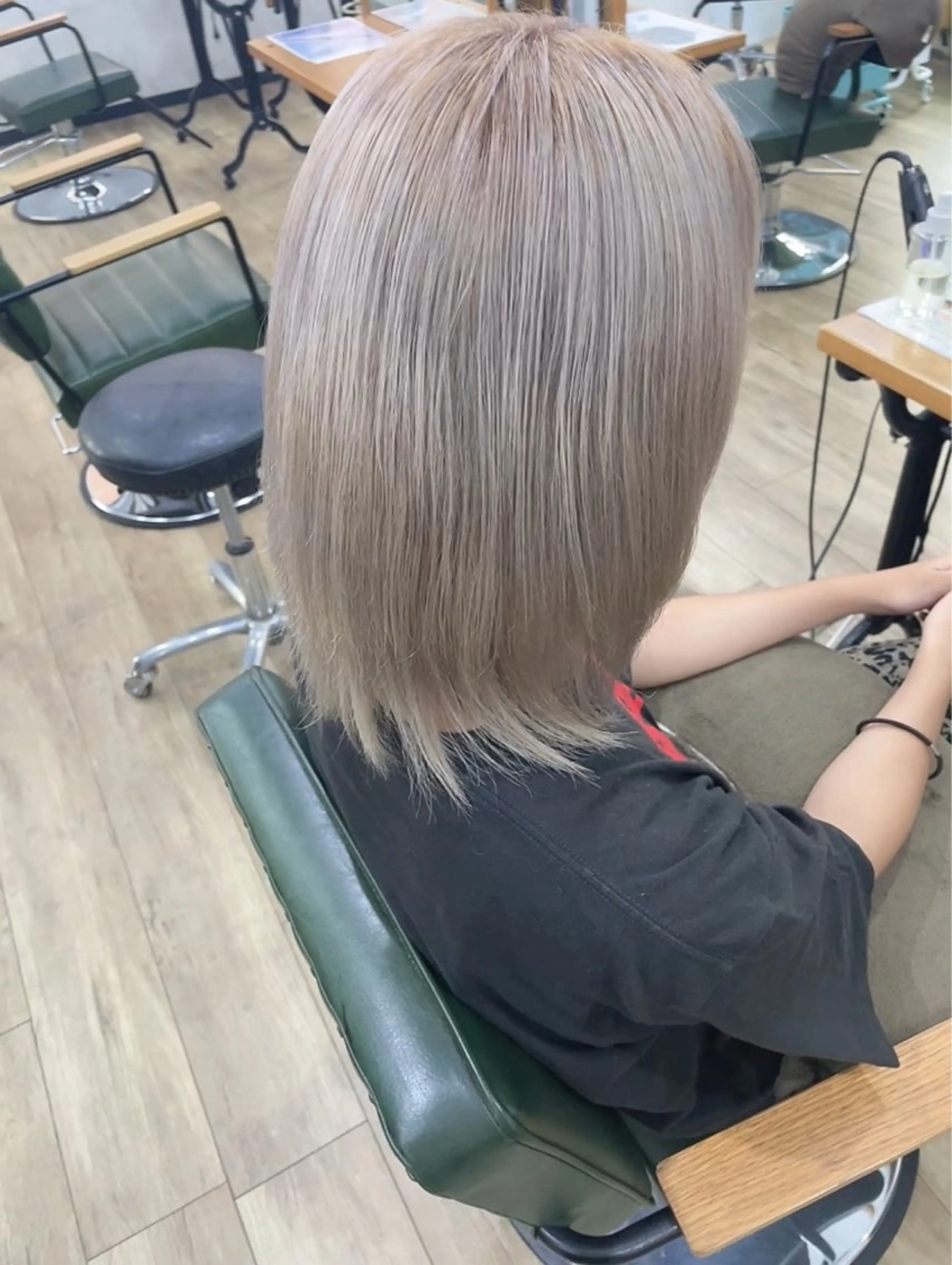 カラー ブリーチ 透明感カラー pifdesign /yutoのヘアスタイル