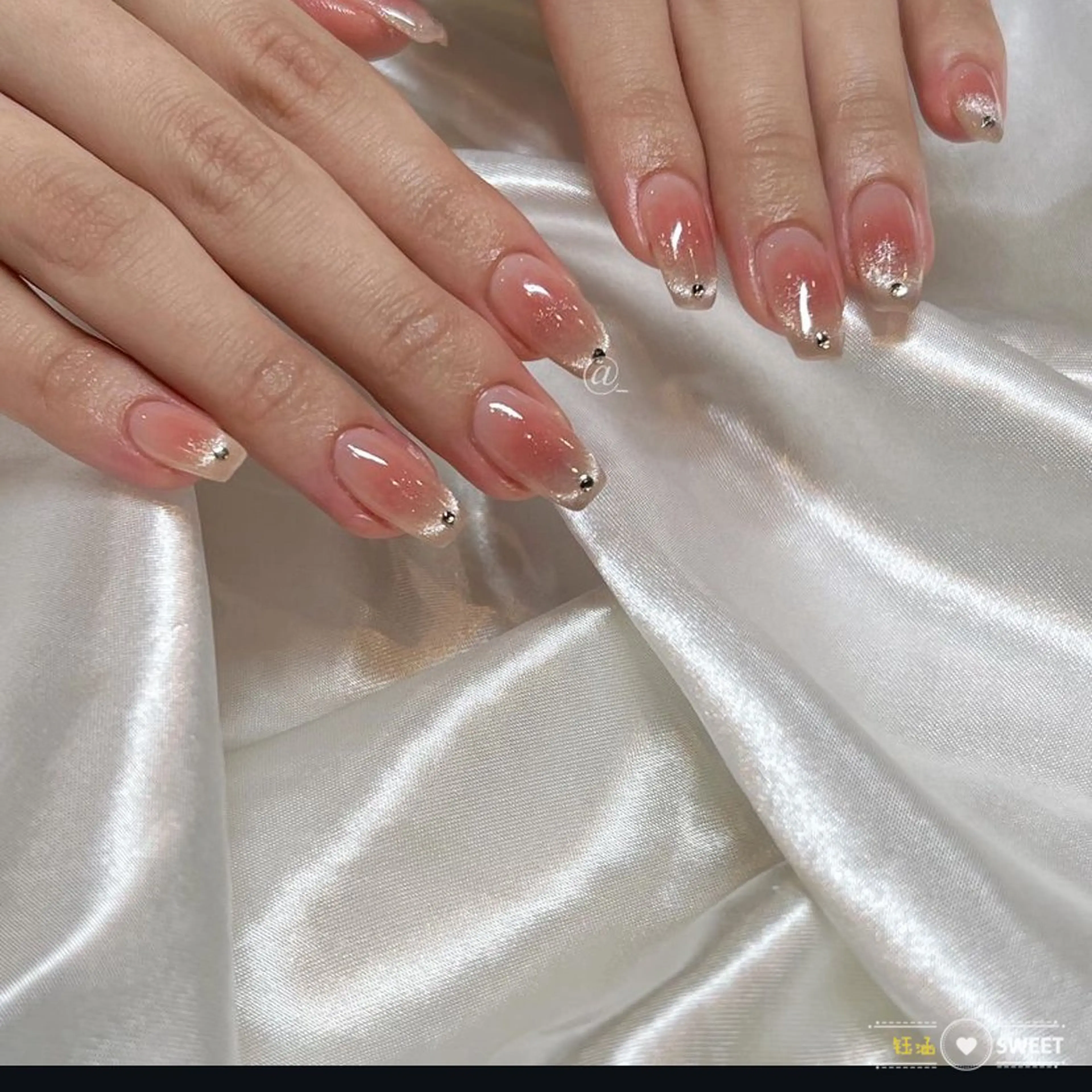 ネイル チークネイル 長さ出し マグネットネイル スカルプネイル エクラNailサロン ミオのネイルデザイン