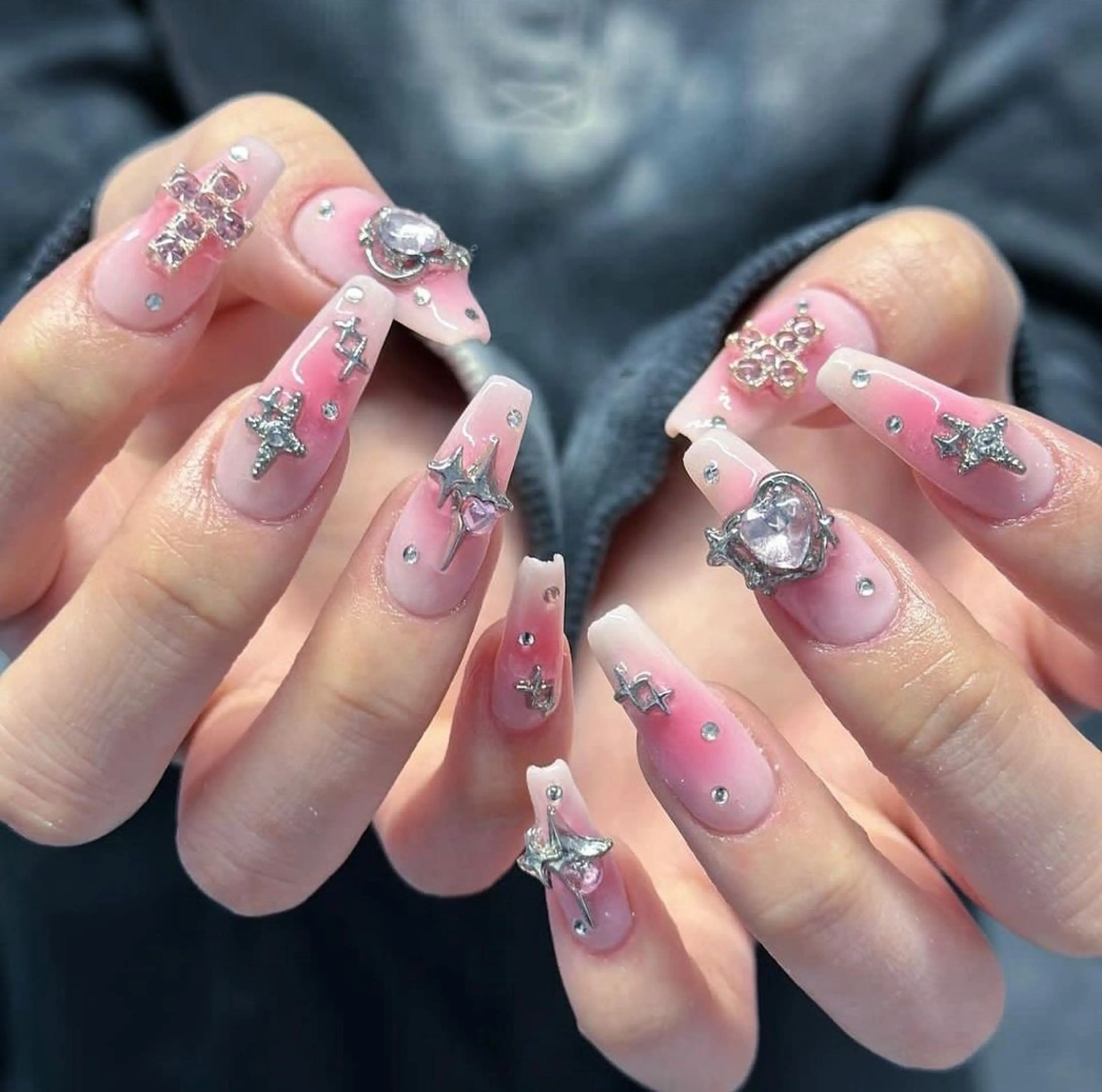 ネイル フレンチネイル ガラスフレンチ グラデーション マグネットネイル ミラーネイル Lee Nailsのネイルデザイン