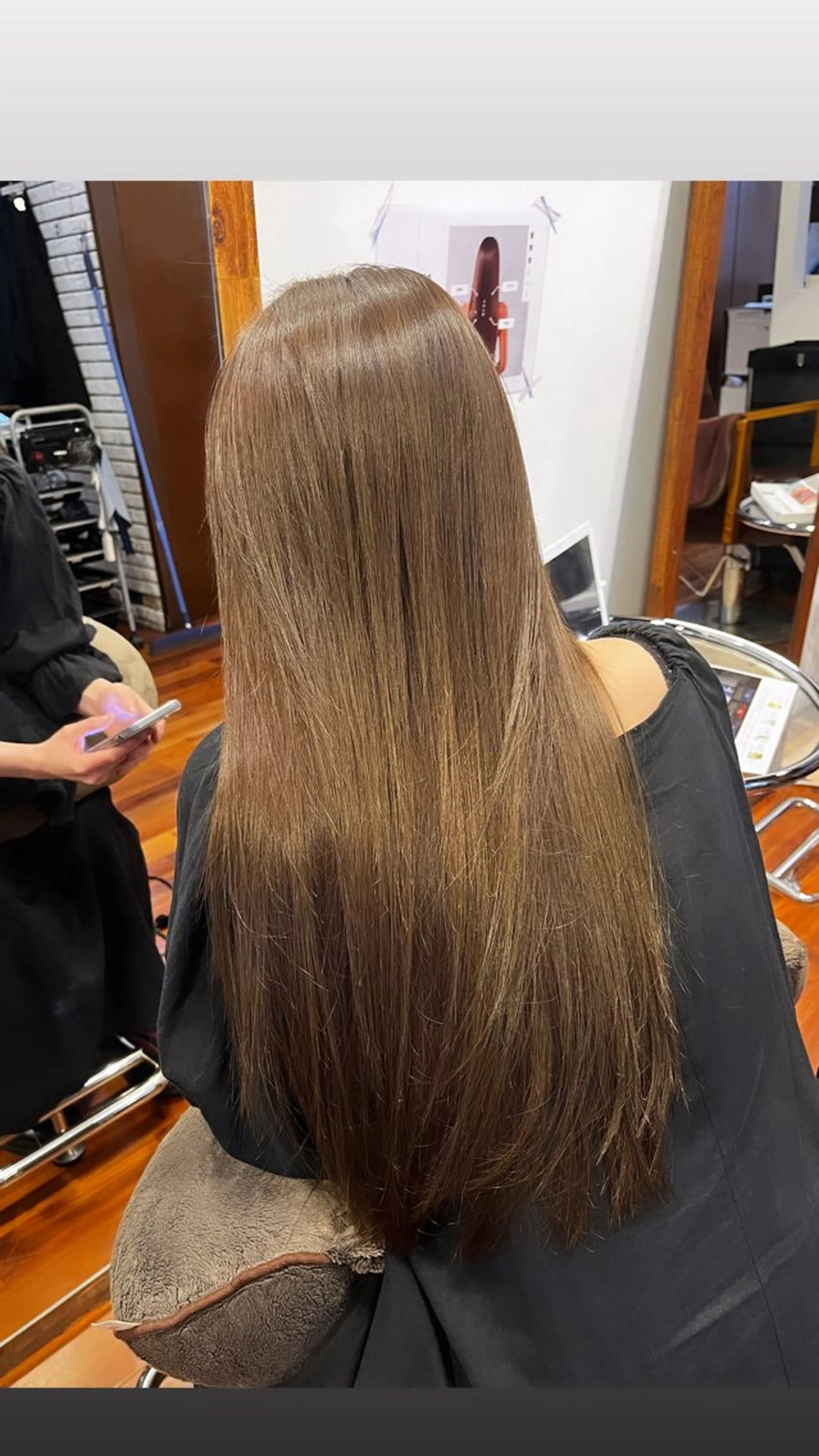 【U24】透明感オリブカラー➕うるツヤトリートメント🫒✨（ミディアム）の写真