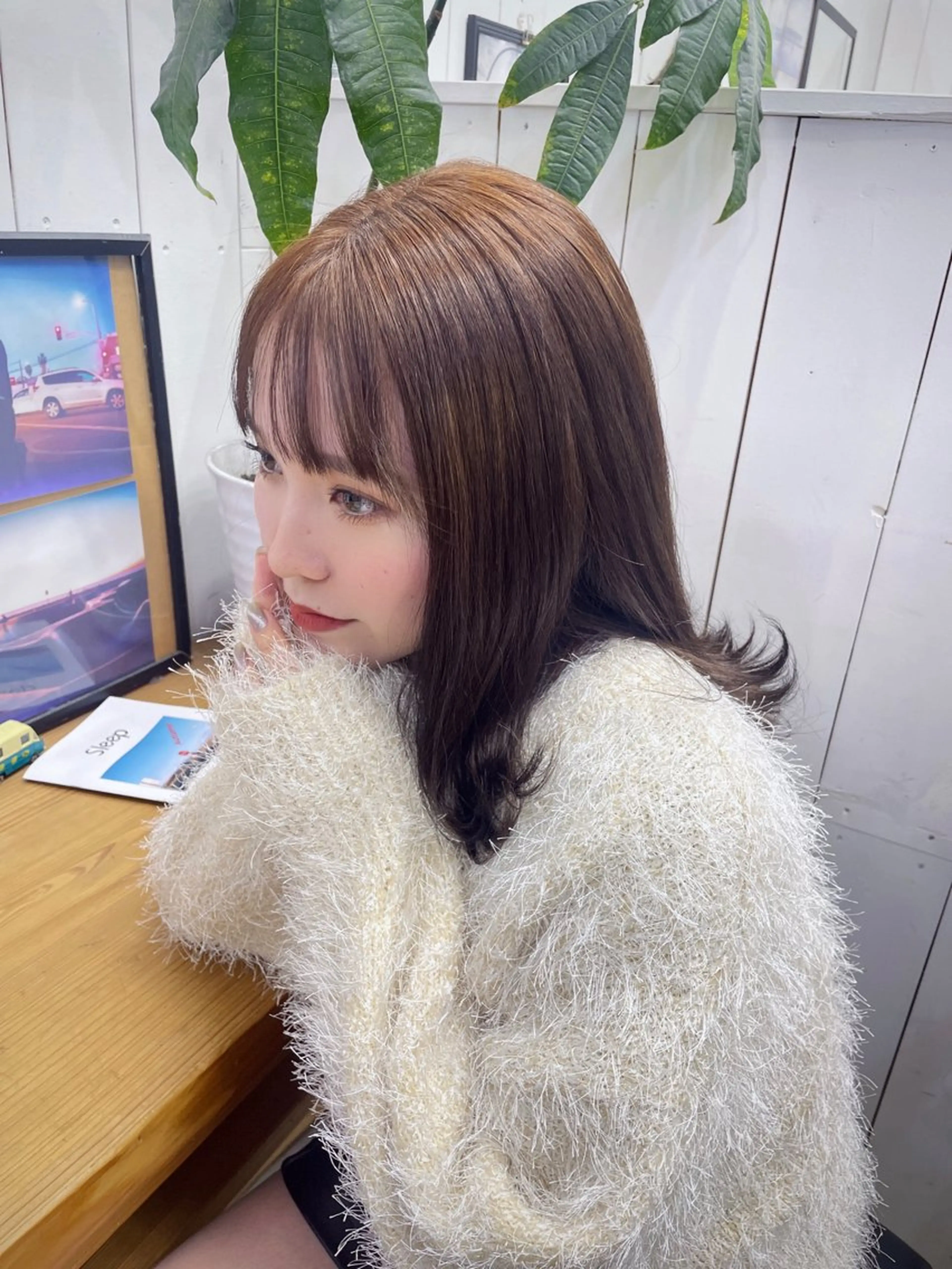 セミロング ヘアカラー Ann./艶髪 /レイヤーカットのヘアスタイル