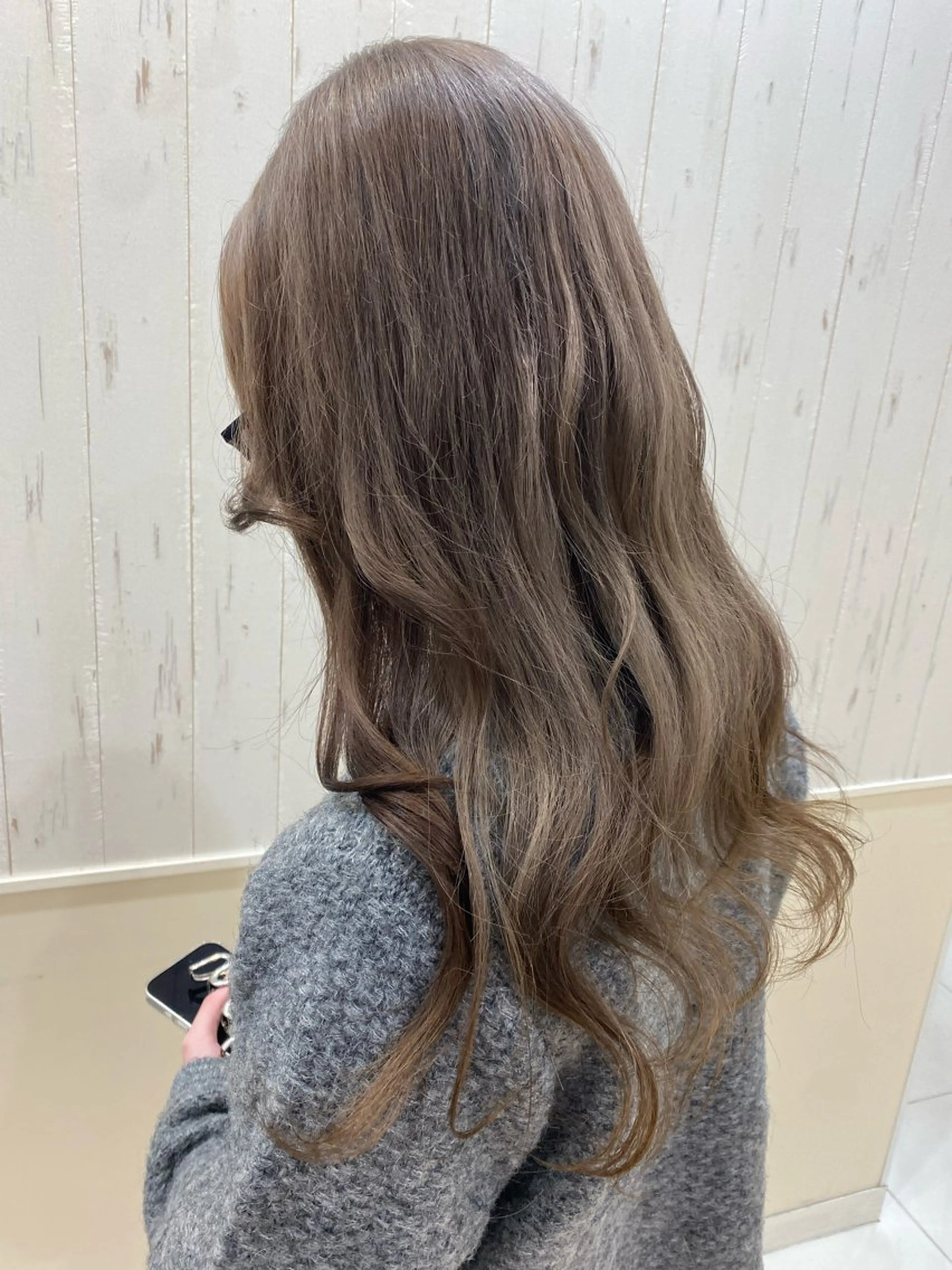 ロング カラー 中山 愛美莉のヘアスタイル