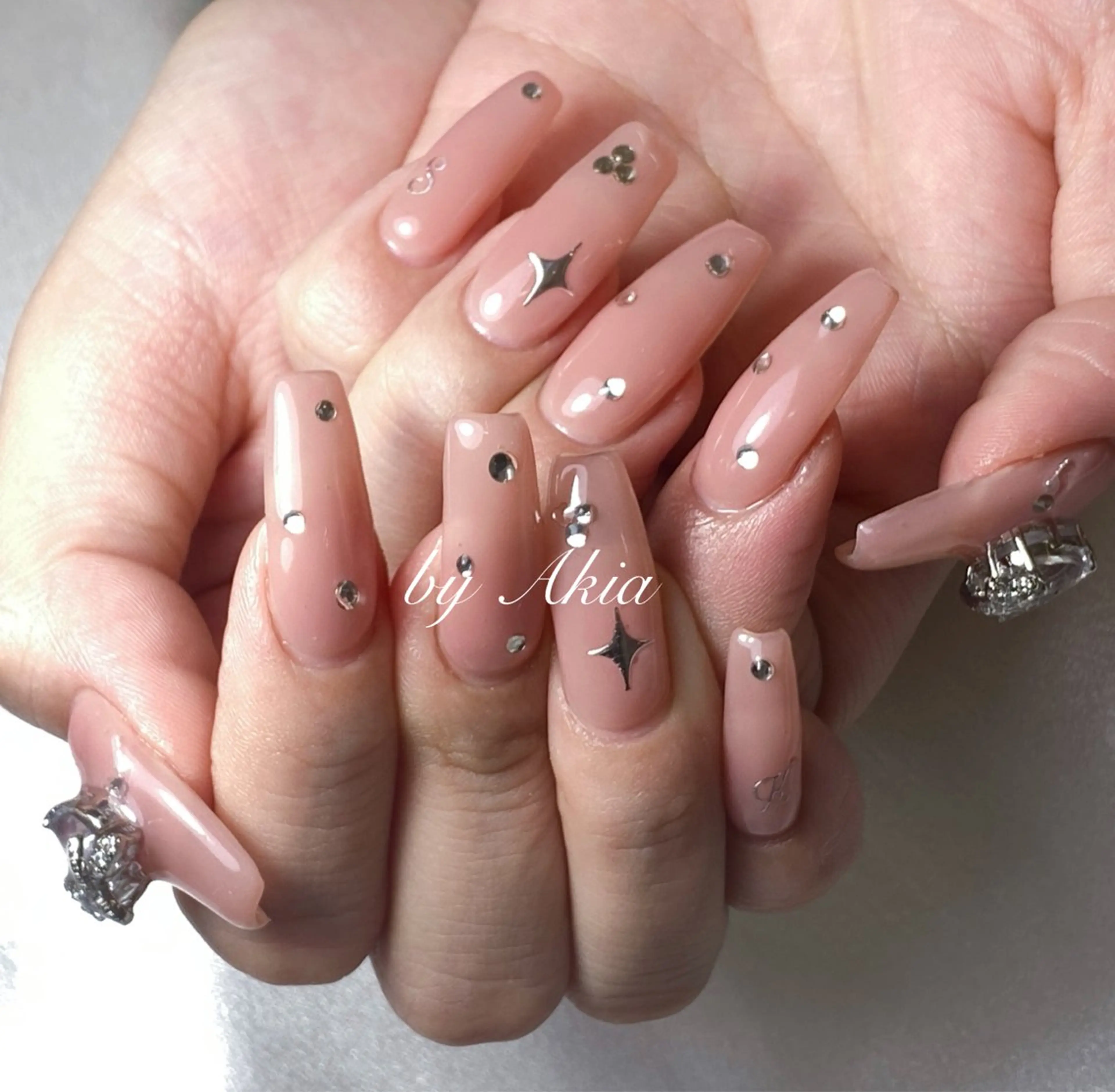 ネイル ハンドネイル 閨匠ビューティサロン 新橋店のネイルデザイン