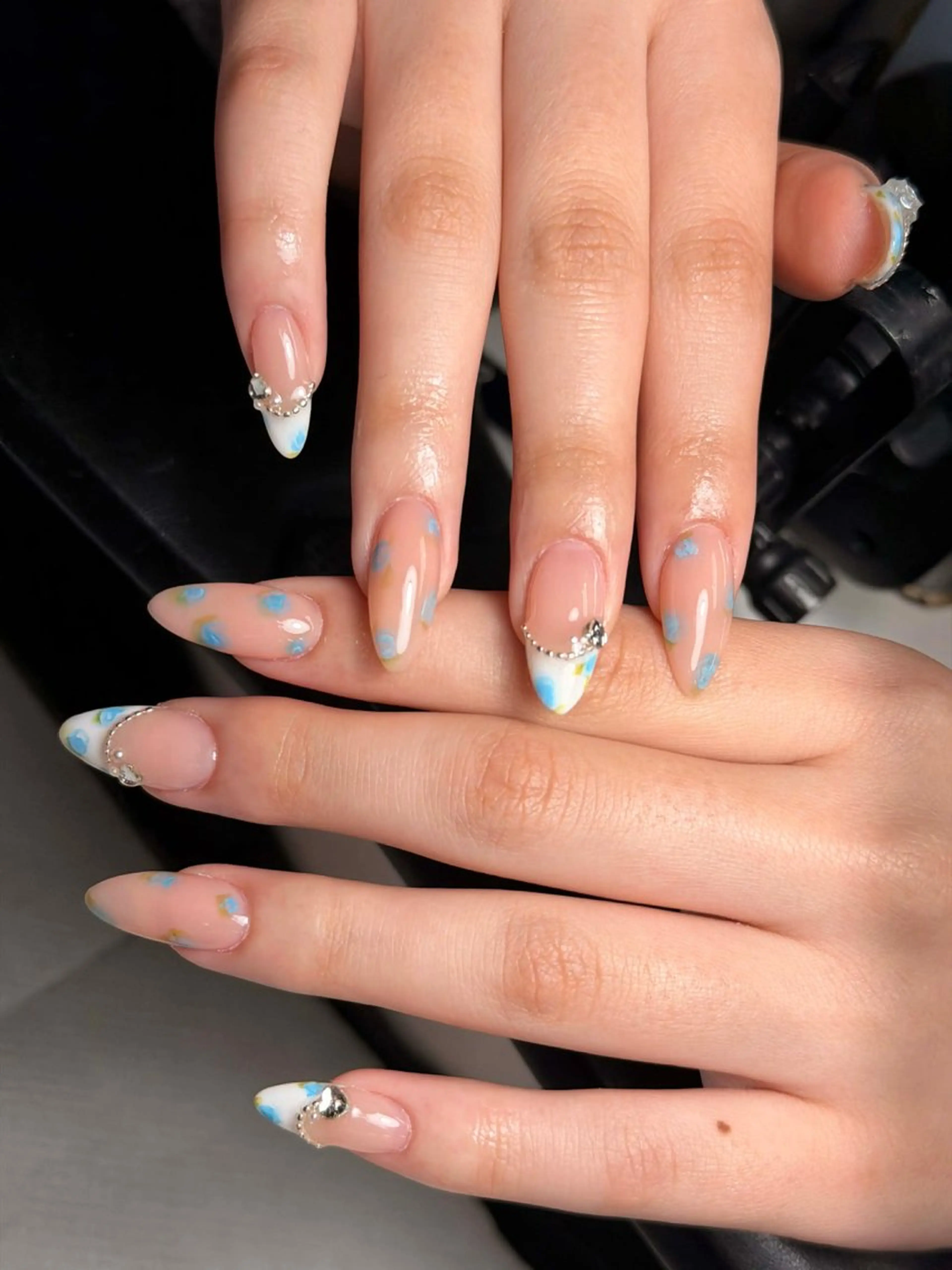 ネイル 韓国ネイル 持ち込み ニュアンスネイル ネイルチップ ハンドネイル Tini ANA.CHUOのネイルデザイン