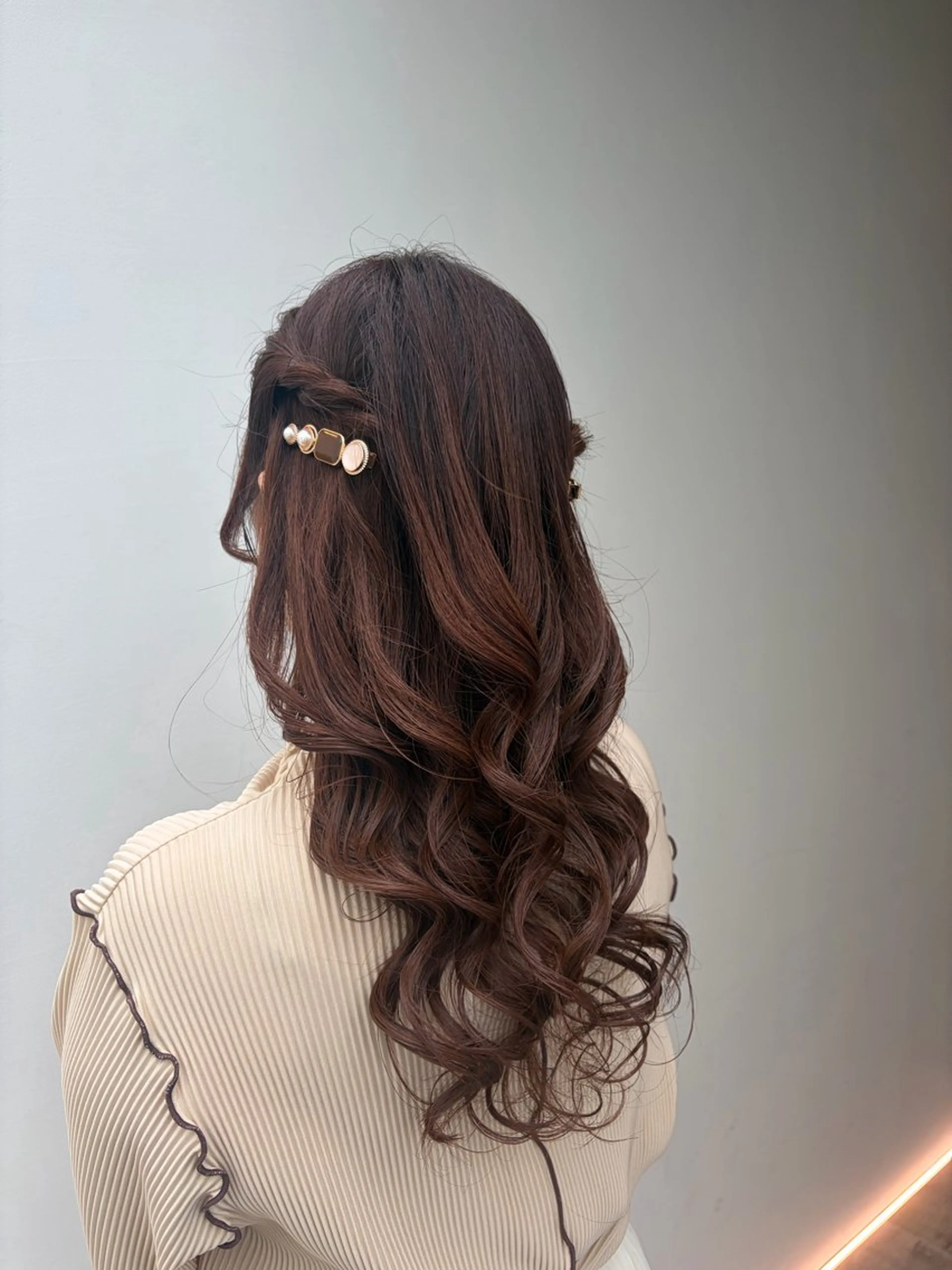 ロング サオリ仙台🩰儚カラ ー/透明感カラーのヘアスタイル