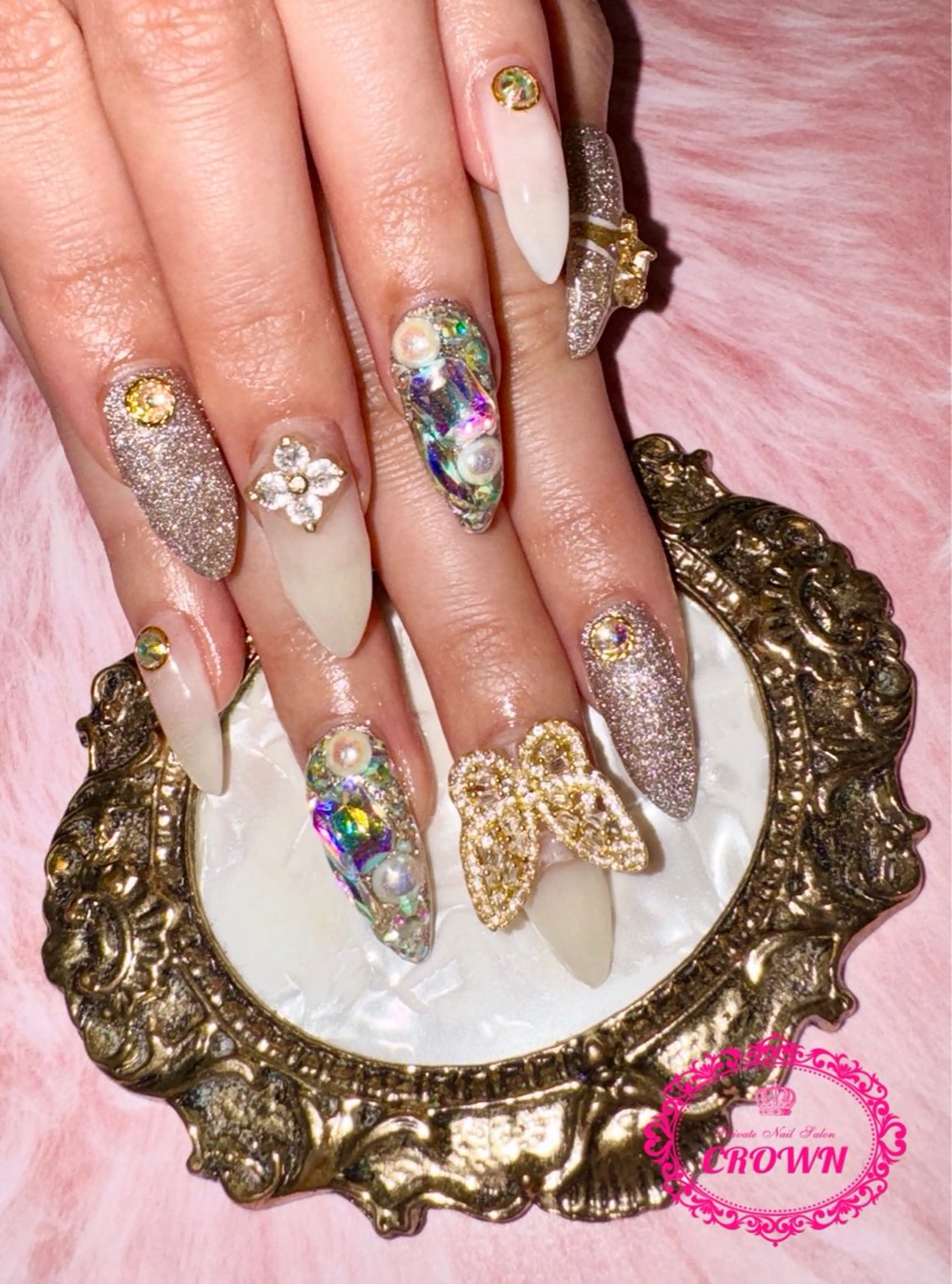 ネイル CROWN プライベートサロンのネイルデザイン