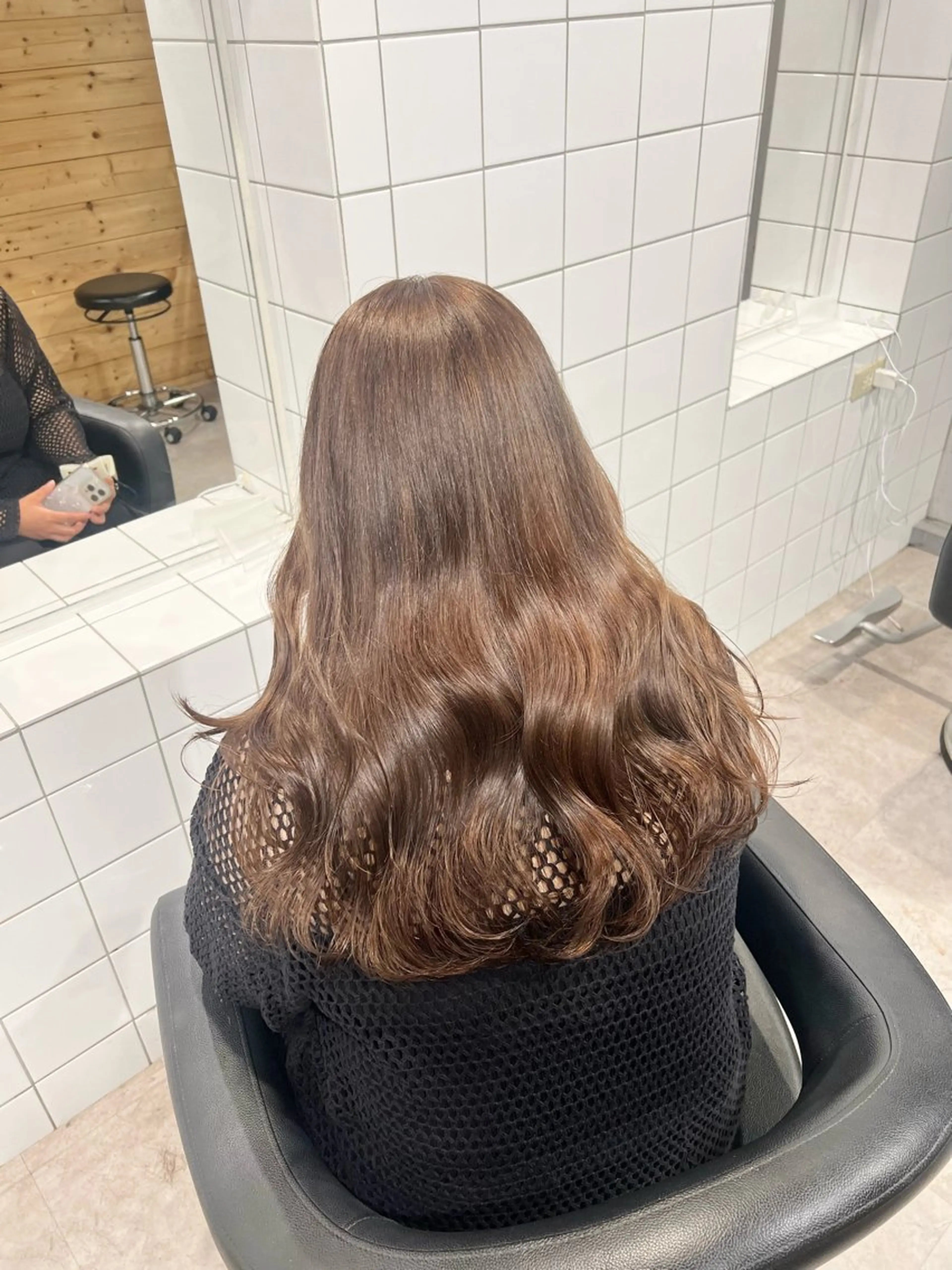 ロング カラー カット ヘアカラー トリートメント ヘッドスパ ヘアセット ハイトーンカラー 🦄レイヤーカットのヘアスタイル