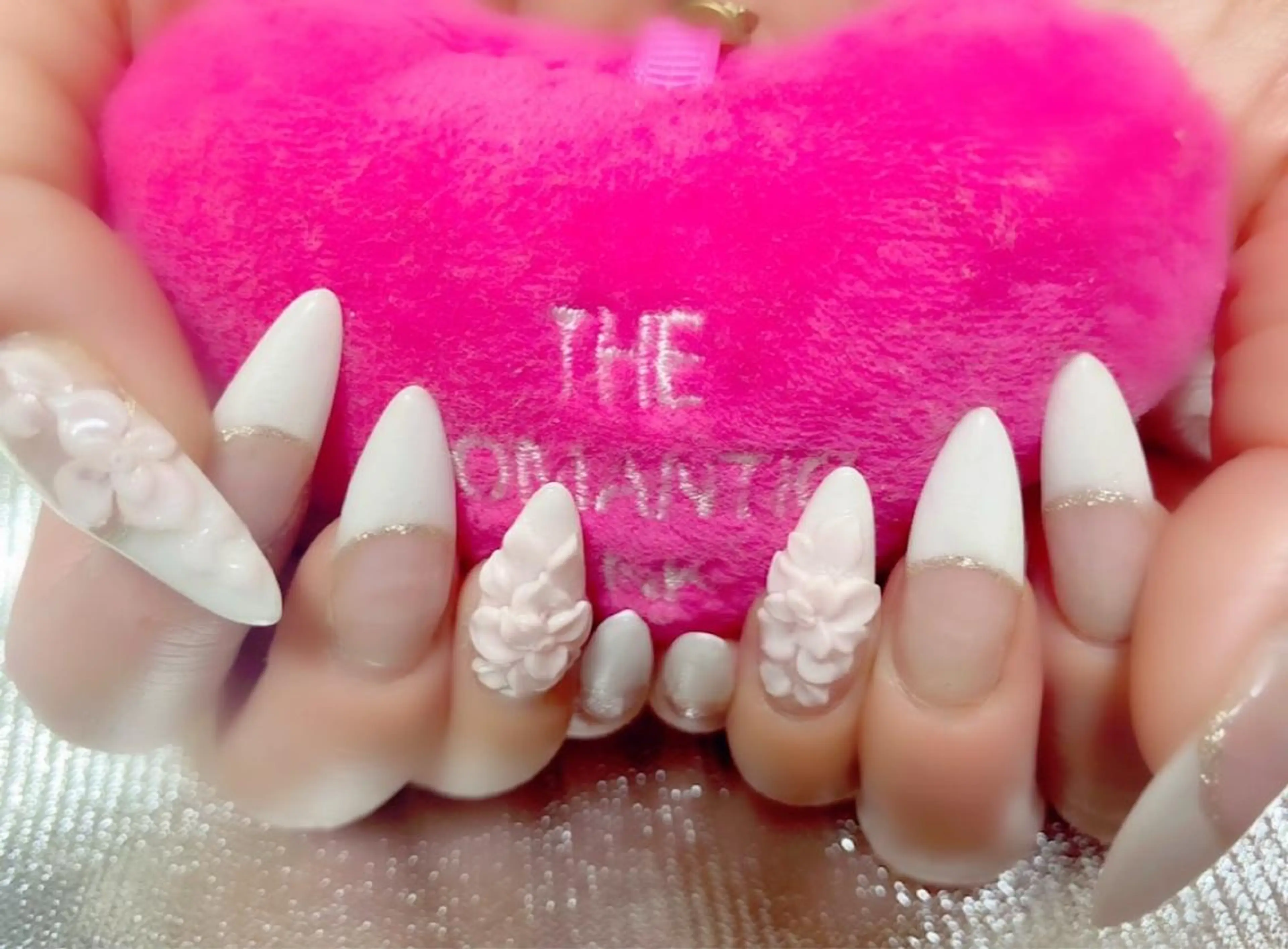 ネイル フラワーネイル フレンチネイル Nail salon MEGUMIのネイルデザイン