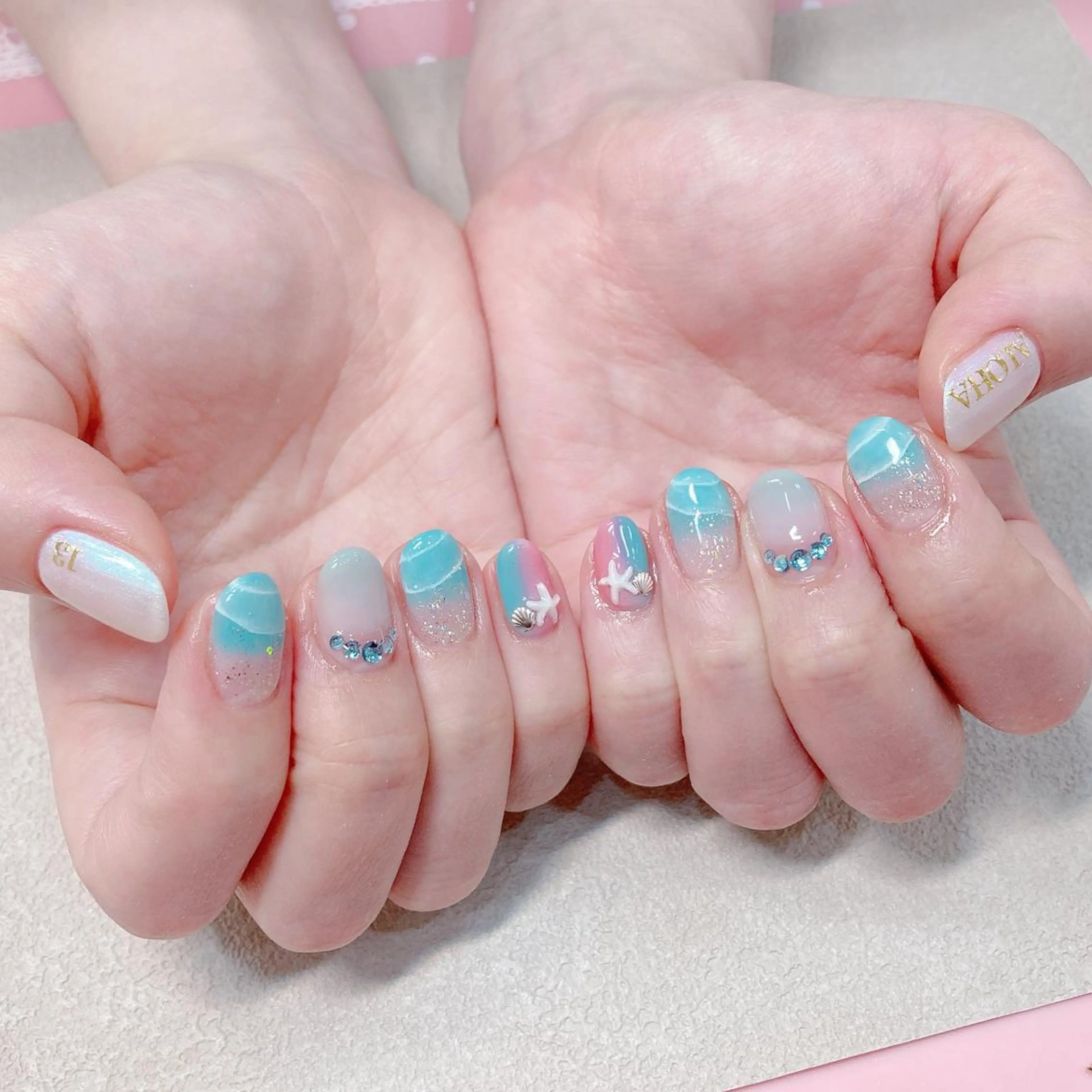 ネイル バニーアイズ　ネイル ニューオータニ博多店のネイルデザイン