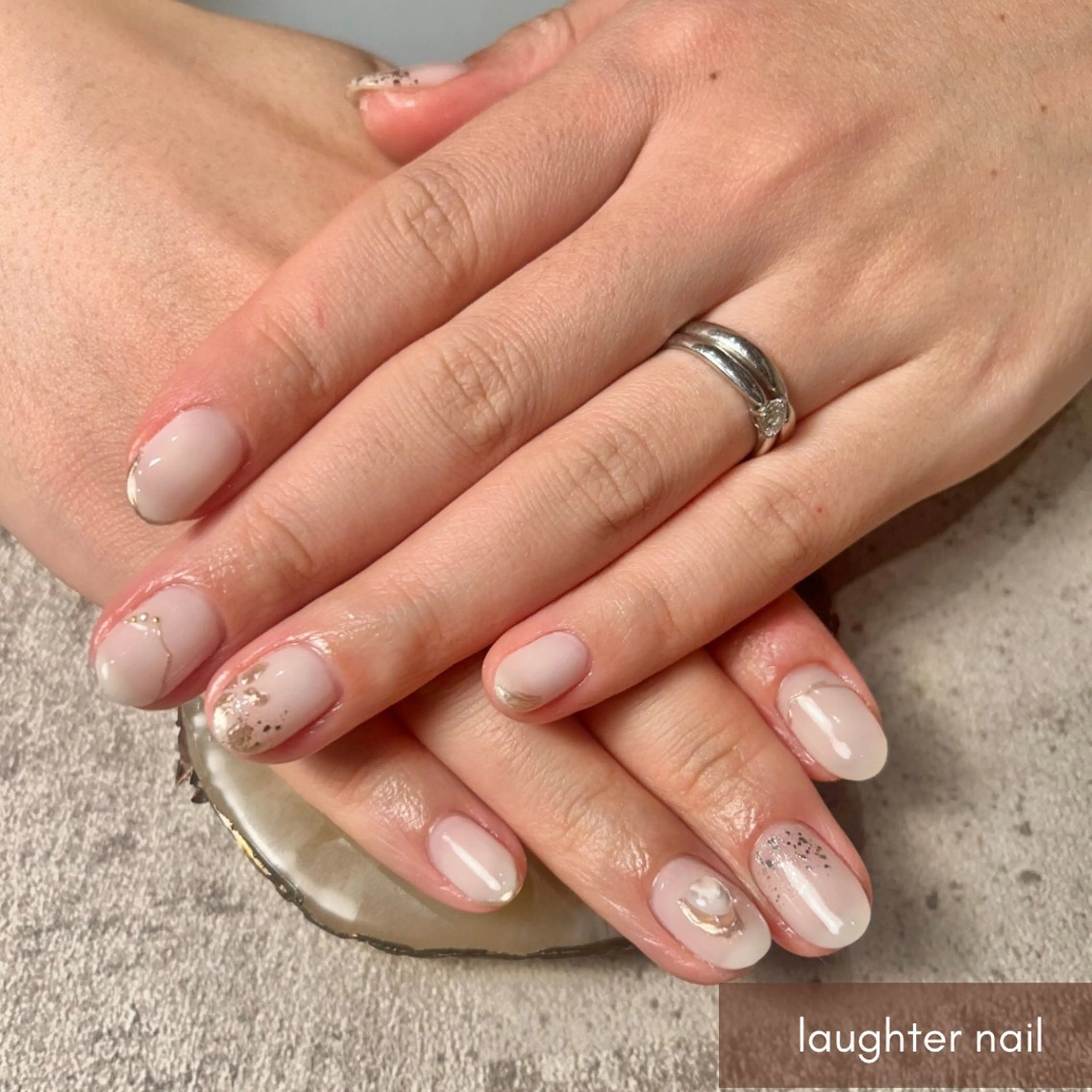 ネイル アートネイル ジェルネイル キラキラネイル 持ち込み シンプルネイル ハンドネイル laughter nailのネイルデザイン