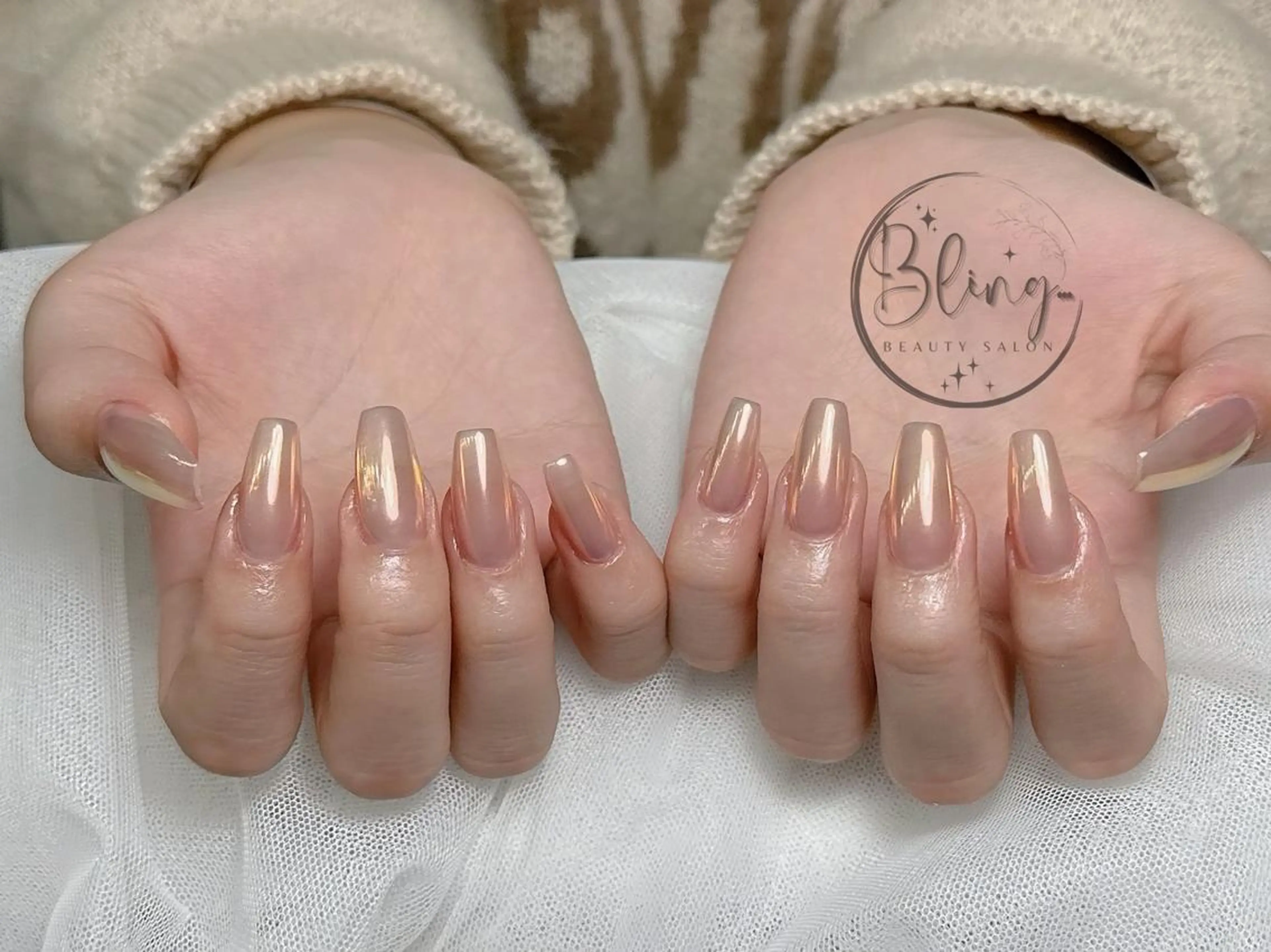 セミロング 韓国風ヘア ハンドネイル Bling Salonのネイルデザイン