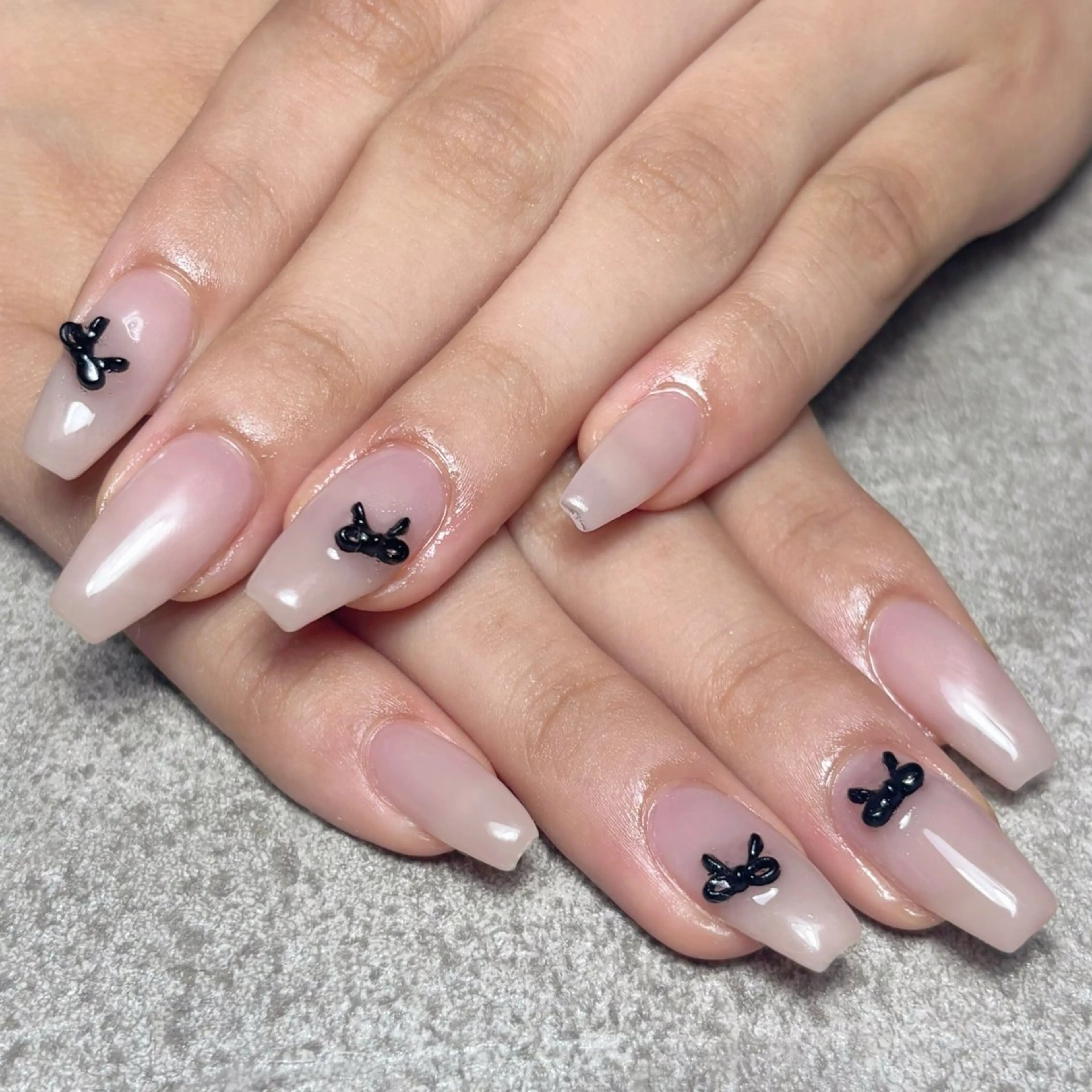 ネイル ハンドネイル nailroom DIASOMNIAのネイルデザイン