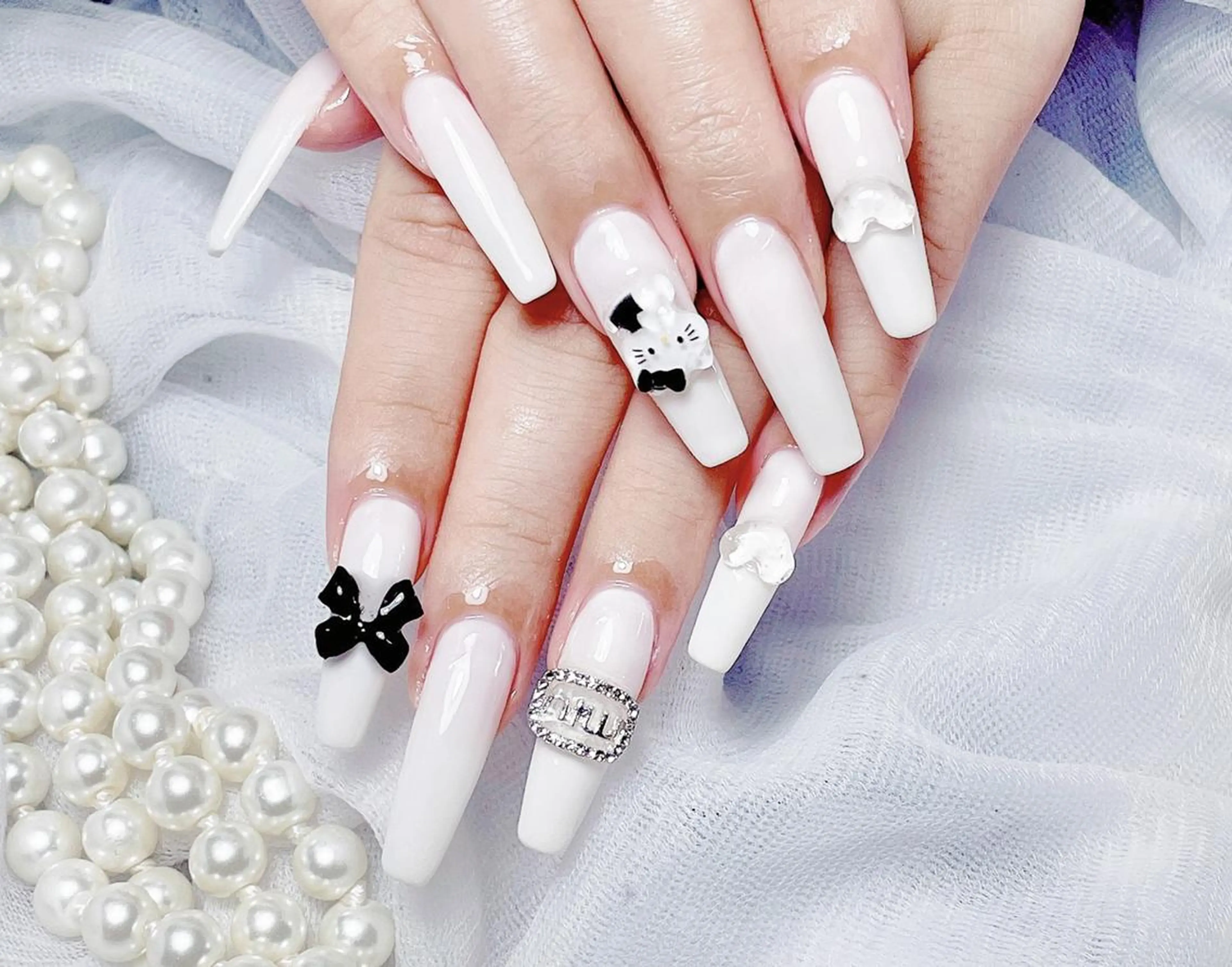 ネイル ハンドネイル ハンドケア 🎀 moo~ 🎀のネイルデザイン