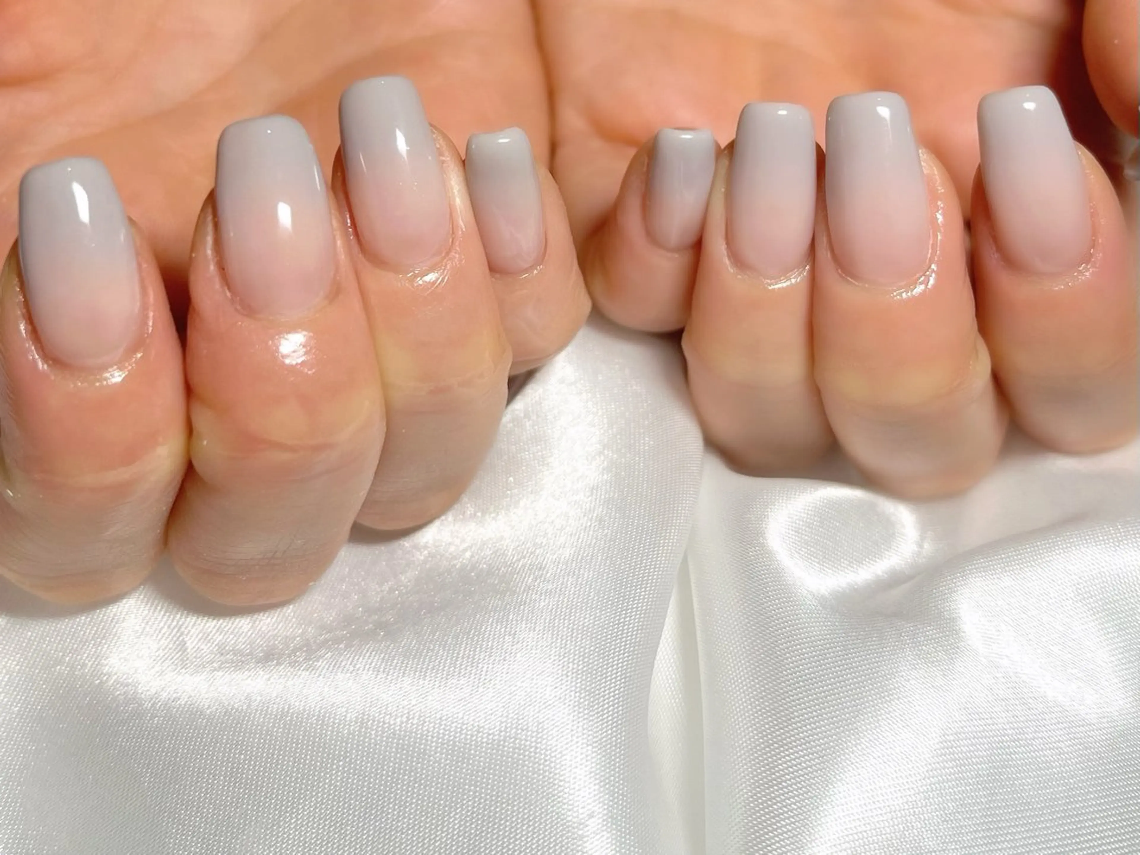 ネイル グラデーション y. kananのネイルデザイン