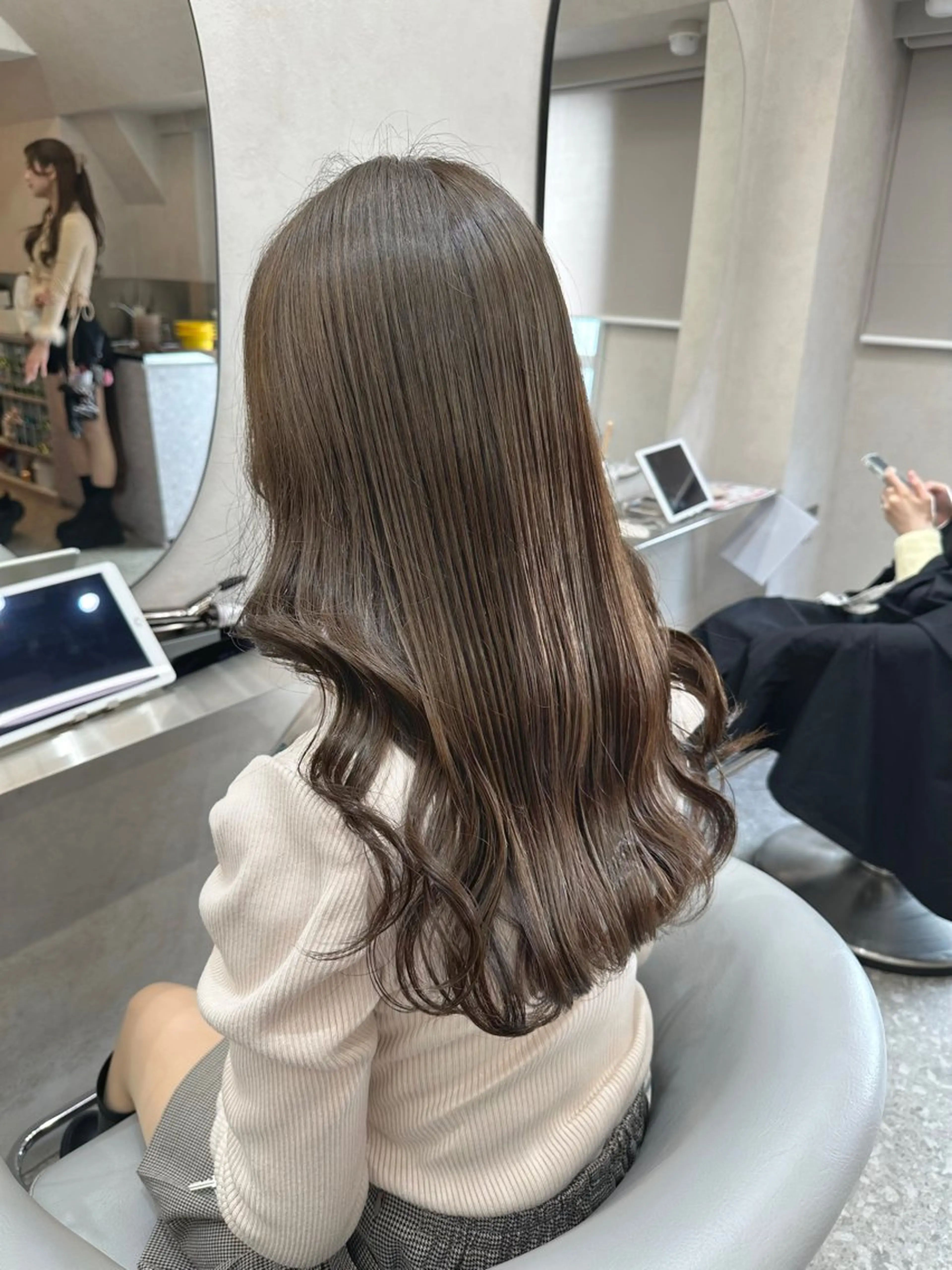 ロング シールエクステ エクステ 顔周りカット ハッシュカット ハイライト カット ヘアカラー トリートメント 新宿/韓国レイヤー/ 髪質改善/佐藤航のヘアスタイル