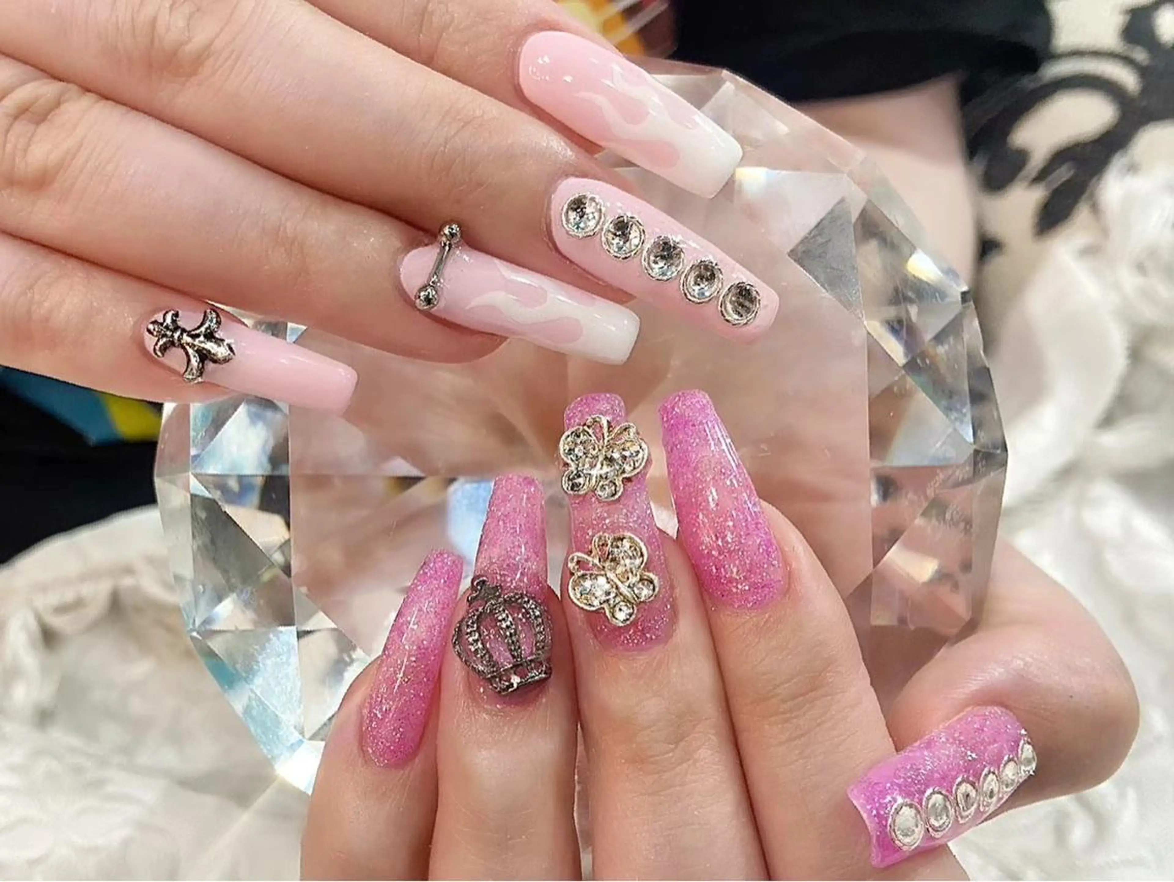 ネイル nailsalon Mirrorのネイルデザイン